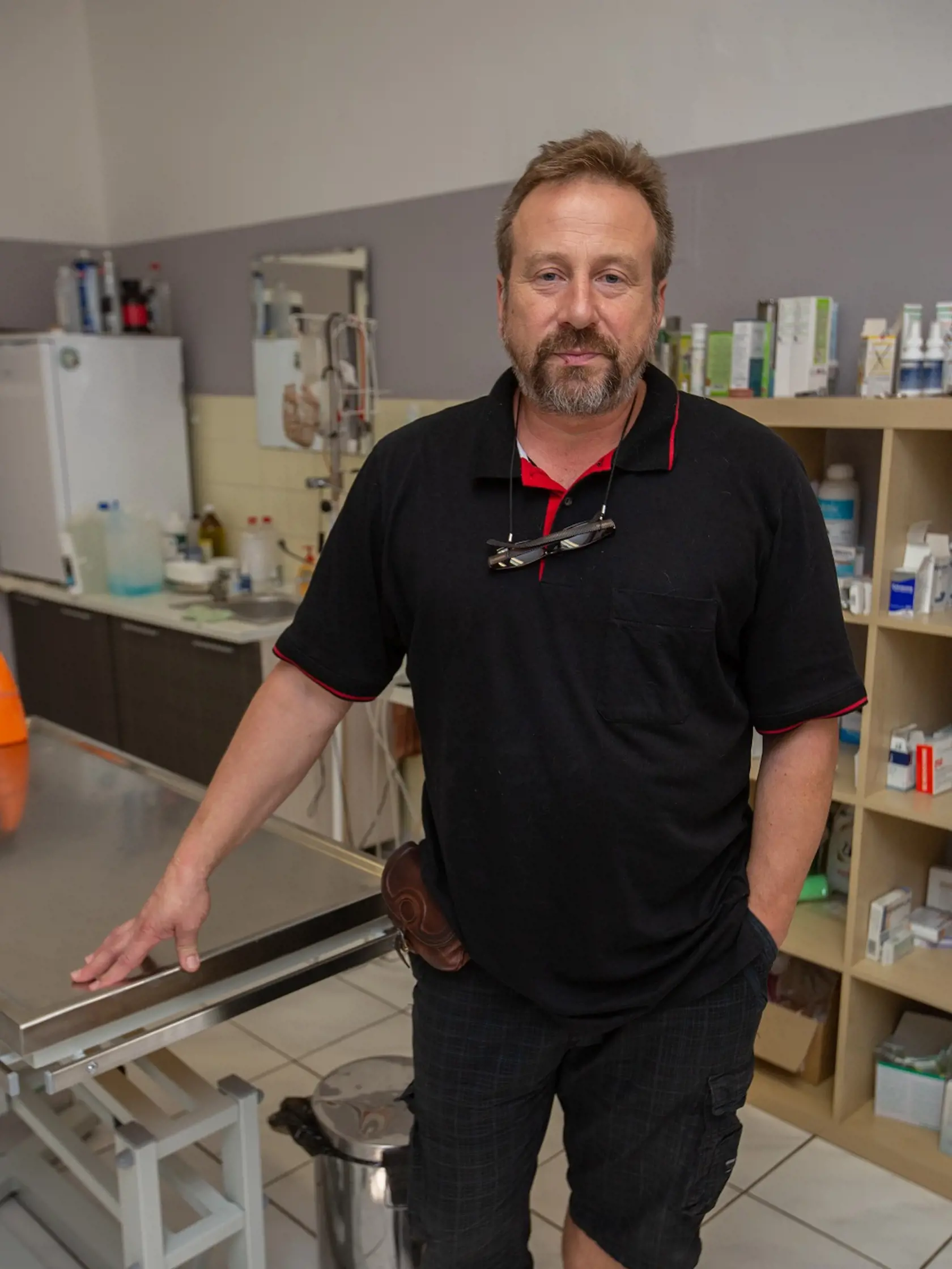 Veterinár Július Kocúr tvrdí, že zákon nechráni všetky zvieratá rovnako.