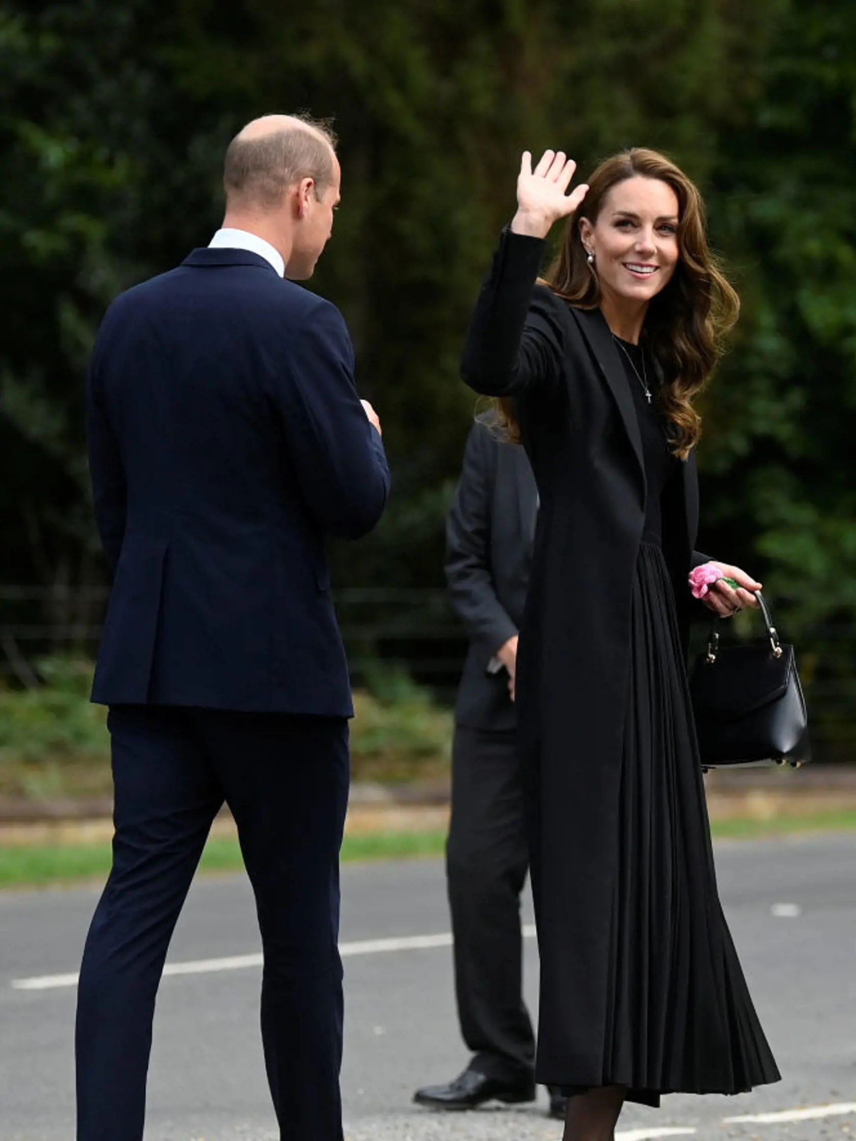 Princezná Kate a Megan Markle si na pohreb zosnulej kráľovnej obuli závratne vysoké lodičky. Odborníčka odhalila trik, ako v tejto obuvi vydržali počas celého bradu!