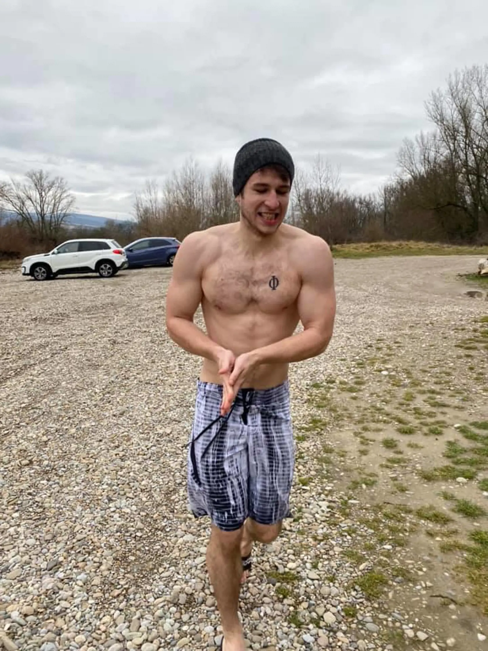 Poslanec NR SR Andrej Stančík (OĽaNO) ako mladý muž chodí pravidelne do posilňovne.