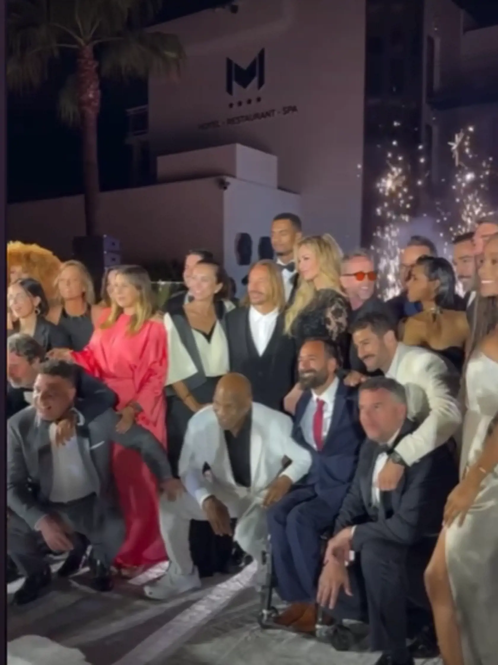 Adriana Sklenaříková na luxusnej párty s Mikom Tysonom.