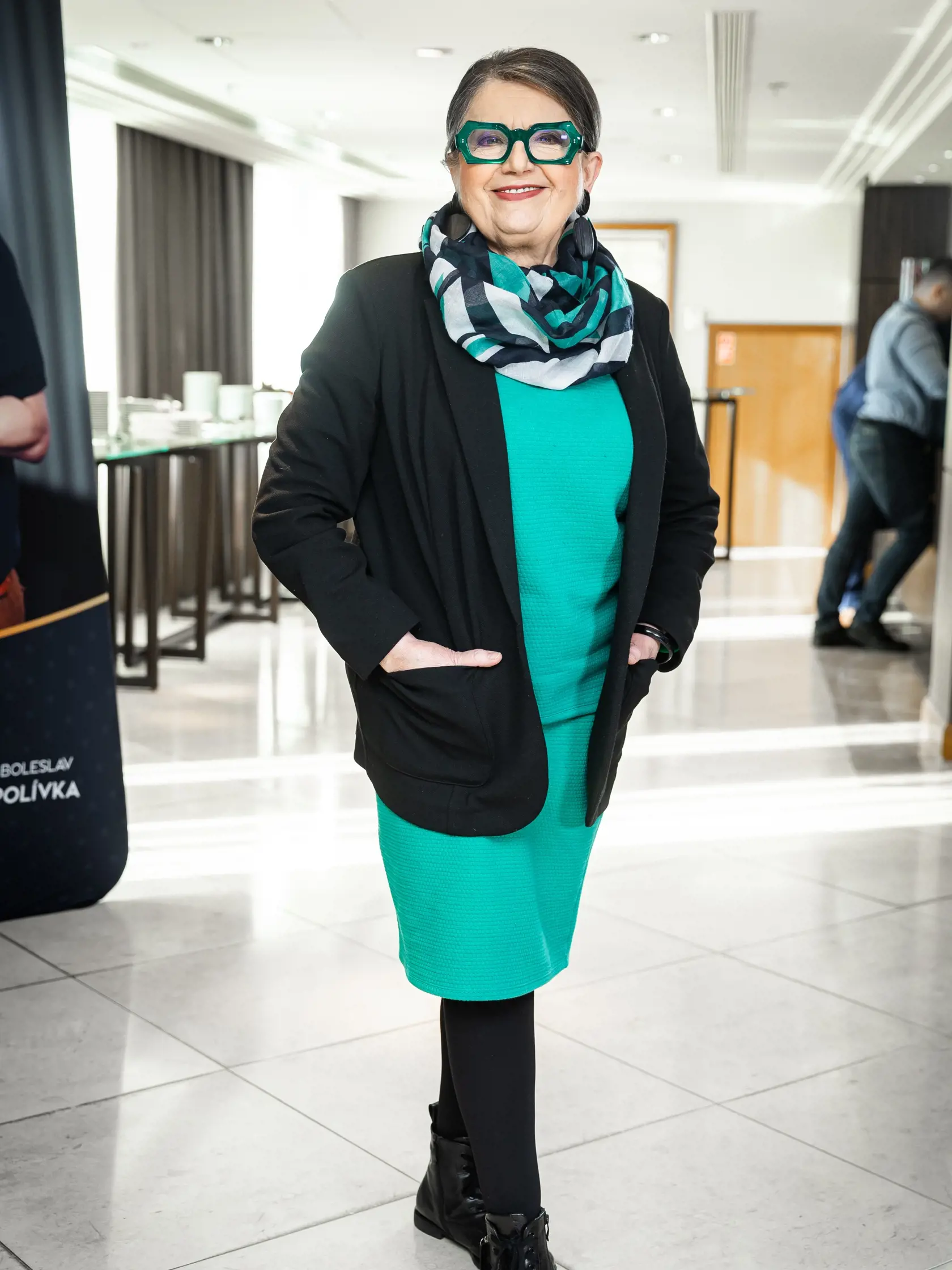 Zuzana Kronerová ani tentoraz nezabudla na svoj vycibrený vkus a okuliare zladené s outfitom.