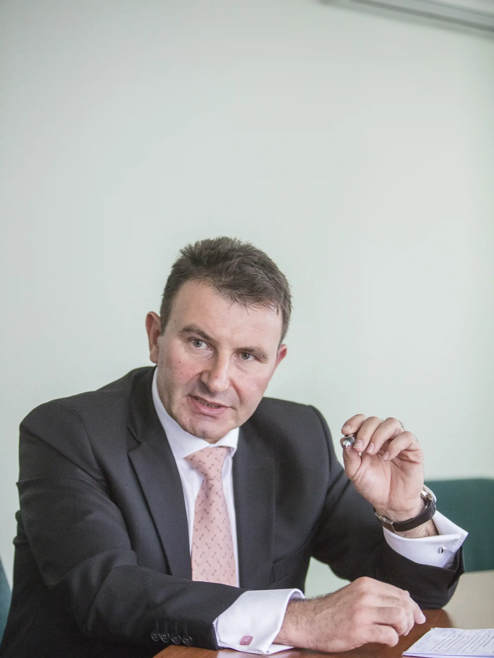 Exšéf Finančnej správy František Imrecze mal hovoriť o úplatkoch na úrade.