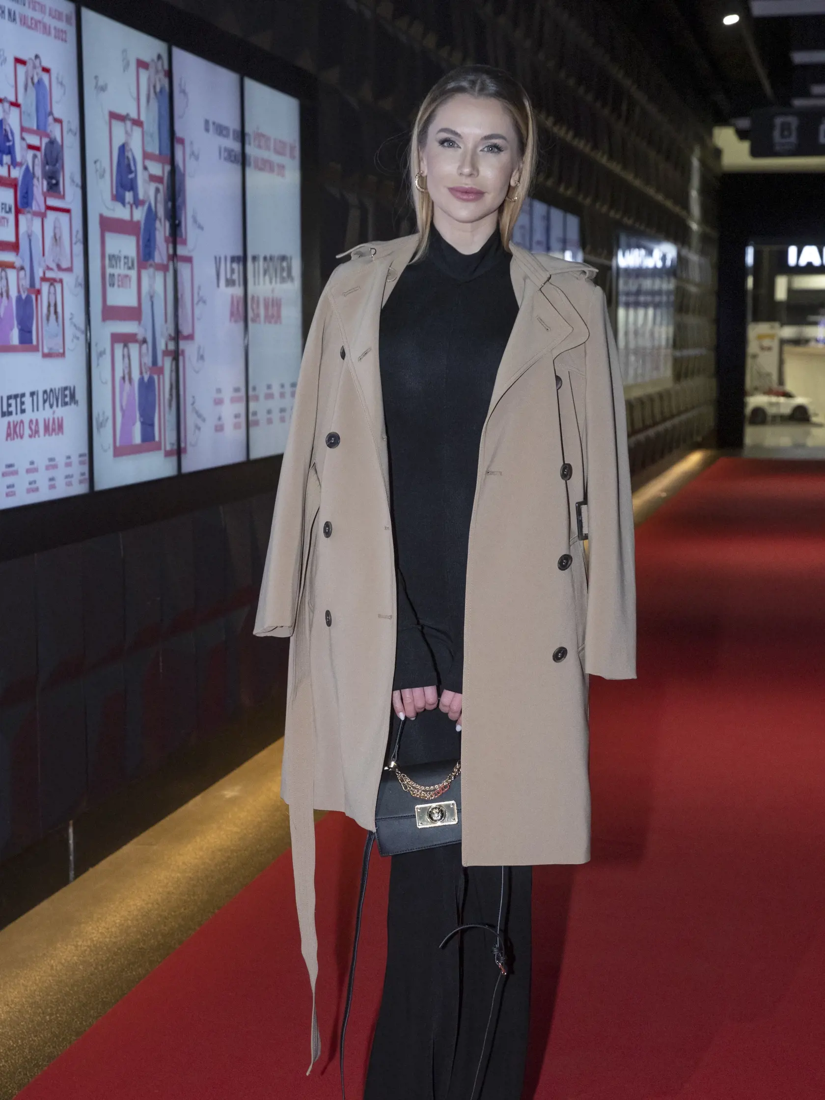 Eva Cifrová na premiére filmu V lete Ti poviem, ako sa mám.