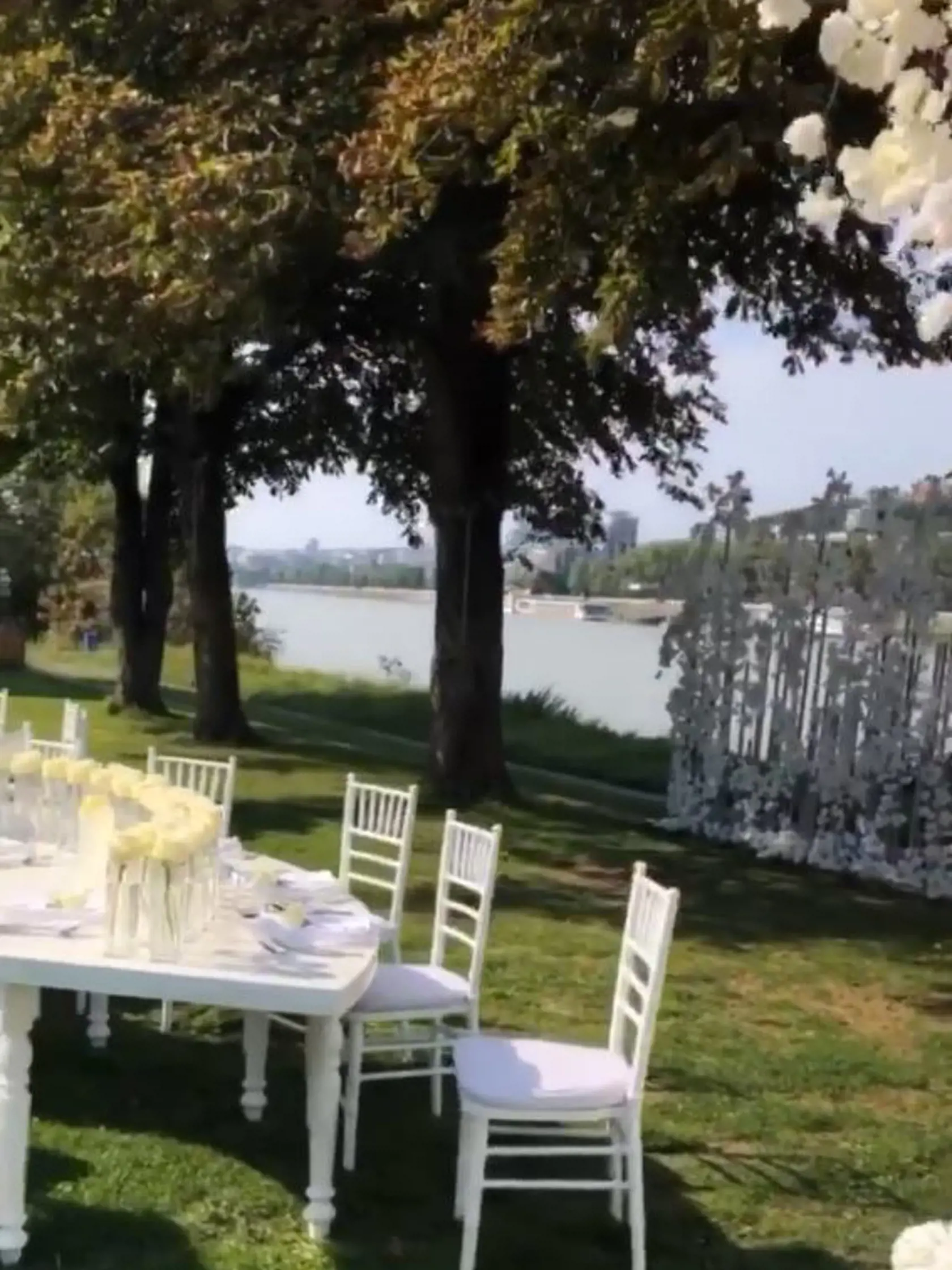 Navarovci si na krstinách dali záležať a takto pripravili oslavu pre hostí na krstinách.
