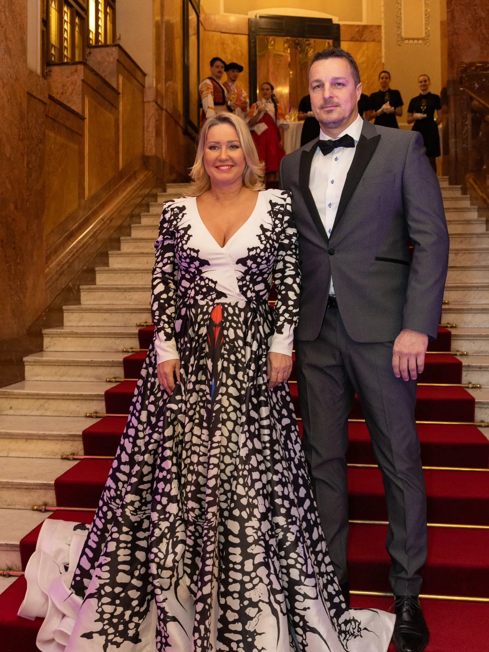 JOJkárka Erika Barkolová s priateľom.