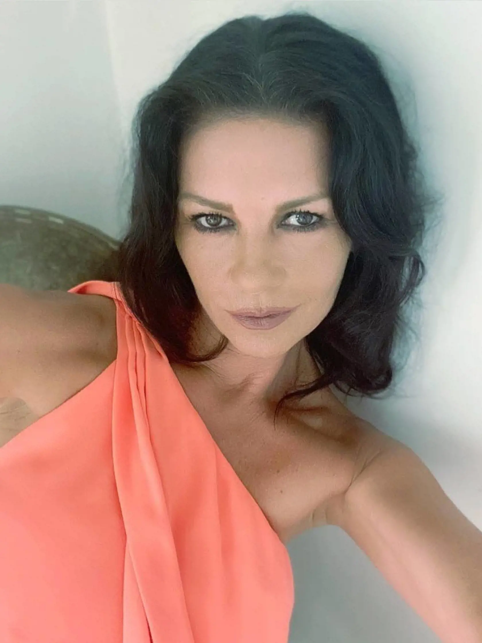 Krásna herečka Catherine Zeta-Jones.