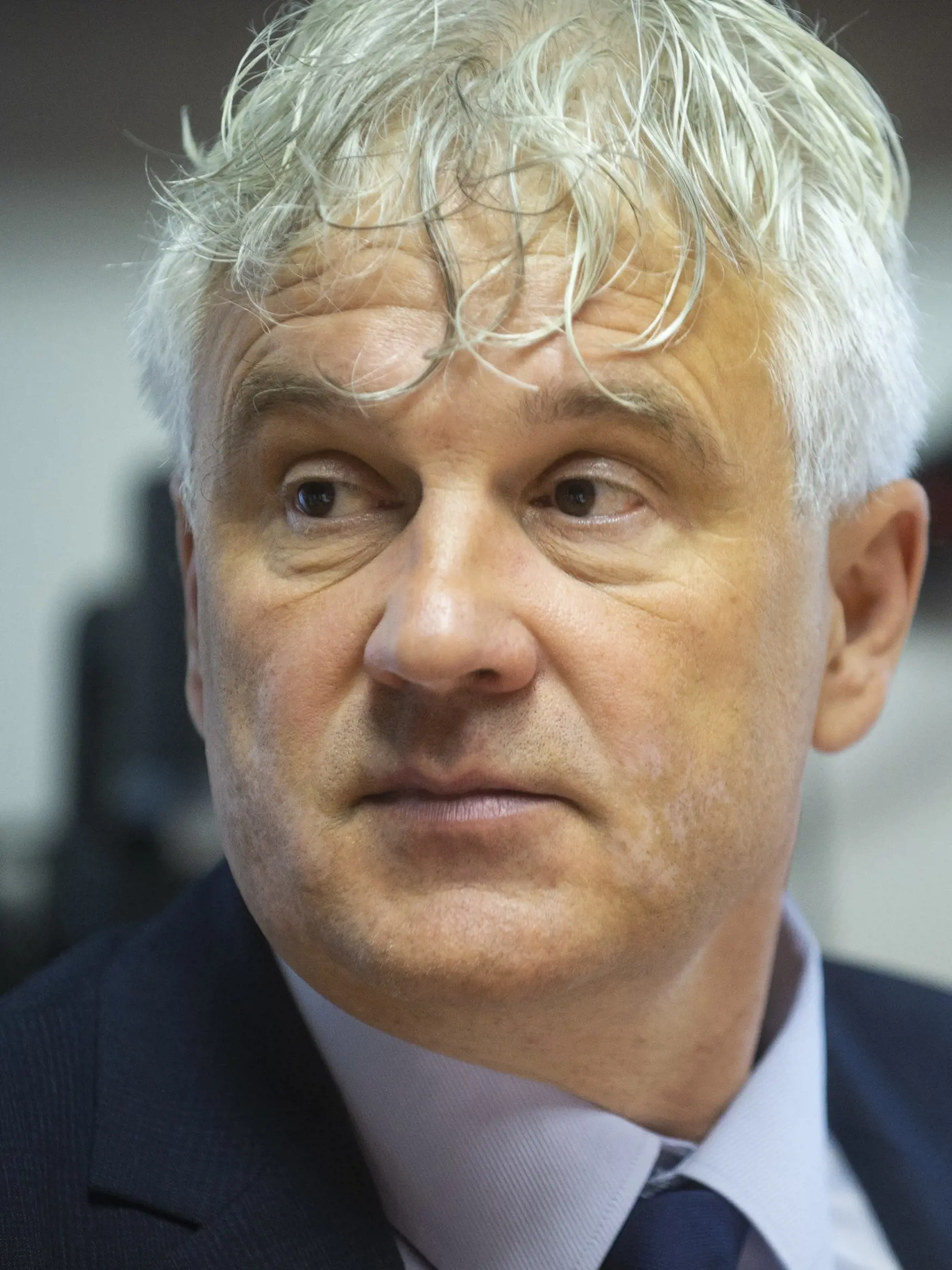 Na snímke nový komisár pre deti Jozef Mikloško počas tlačovej konferencie v Bratislave v stredu 1. júna 2022. Mikloško predstavil programový zámer a priority pre nastávajúce funkčné obdobie v úlohe komisára. FOTO TASR - Jakub Kotian