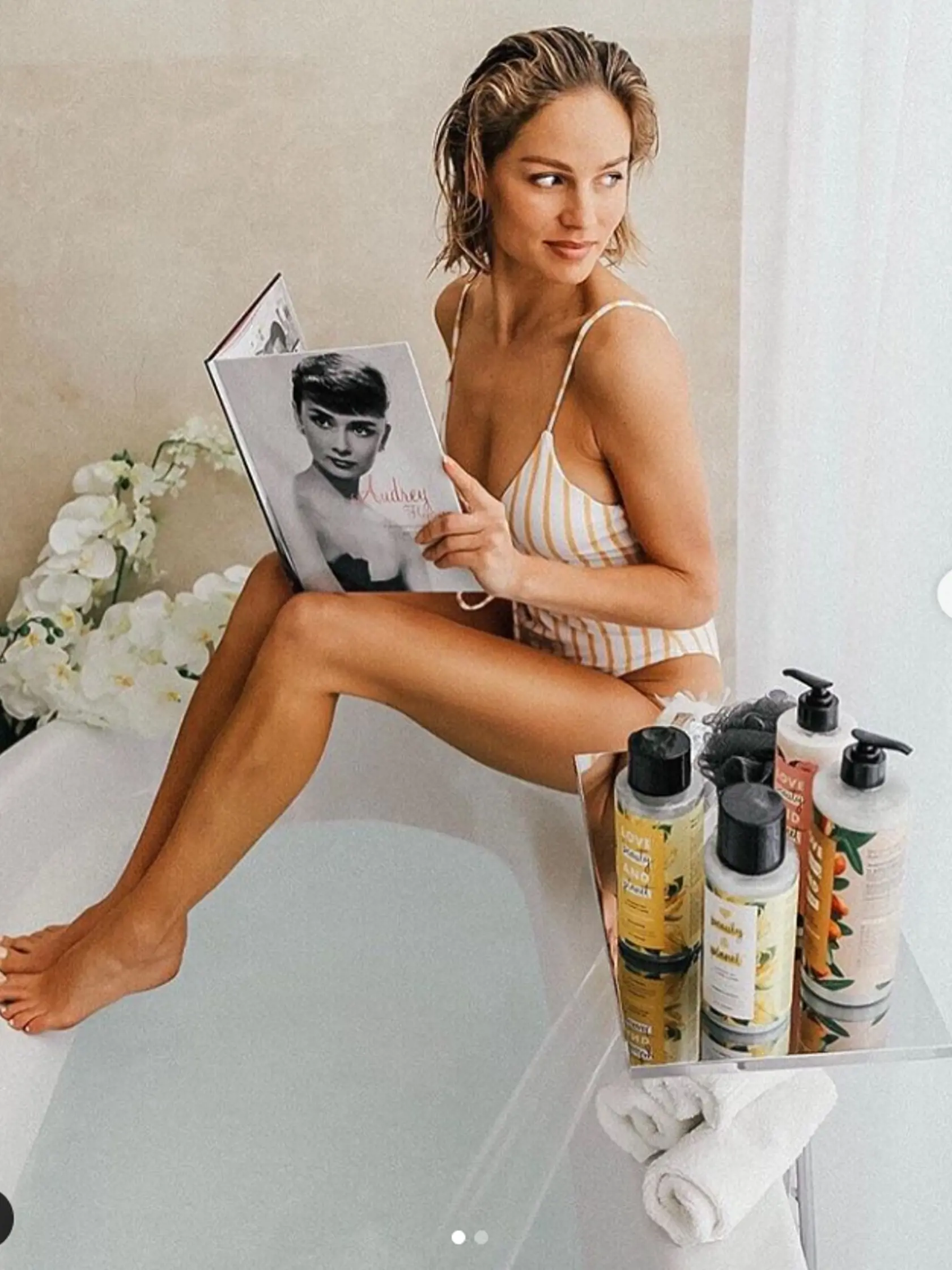 VAŇA S KAMIENKAMI Ivana Gáboríková má z kúpeľne hotové wellnes.