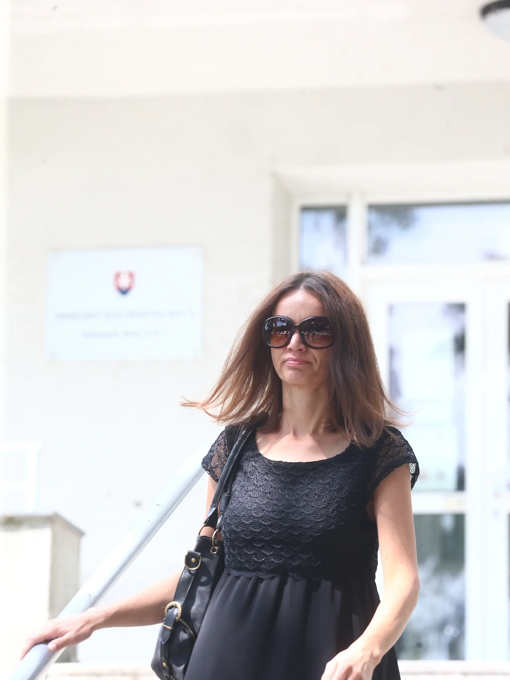 Edita Bičanová odchádza zo súdu po rozvode.