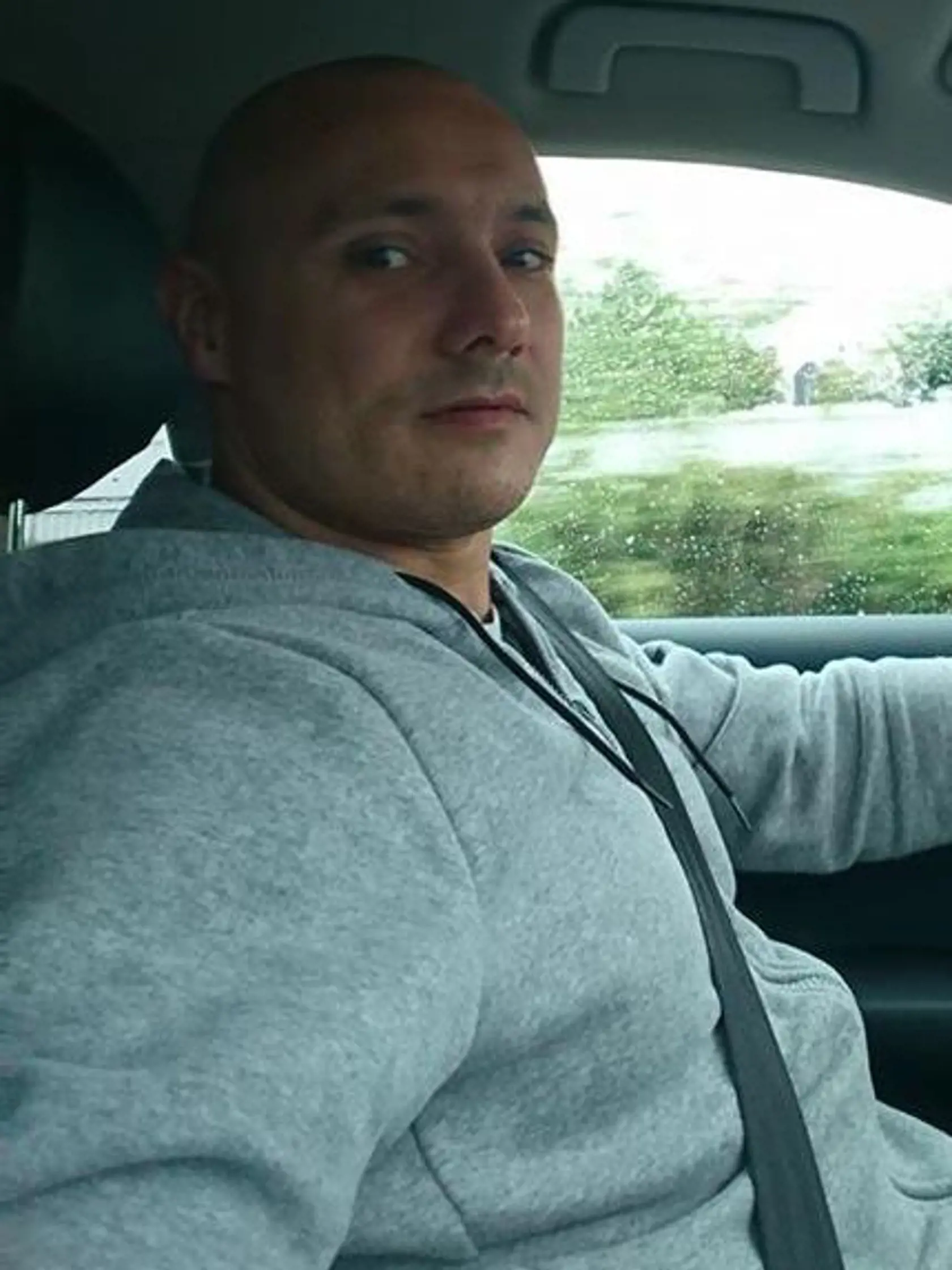 Expolicajt Tomáš Szabó.