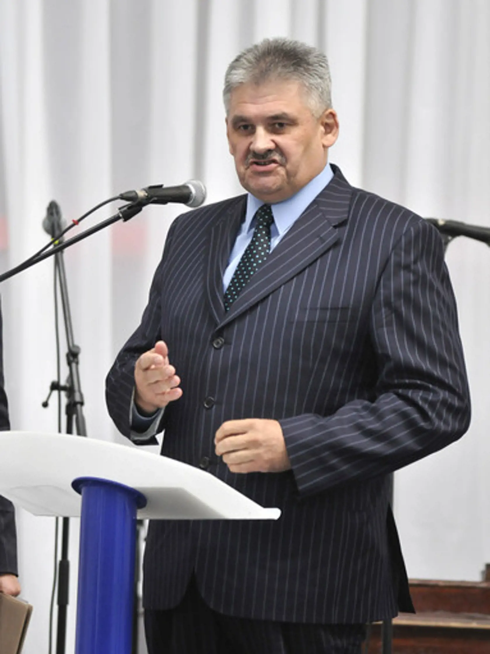 Ján Richter strávil popoludnie v spoločnosti svojej manželky.
