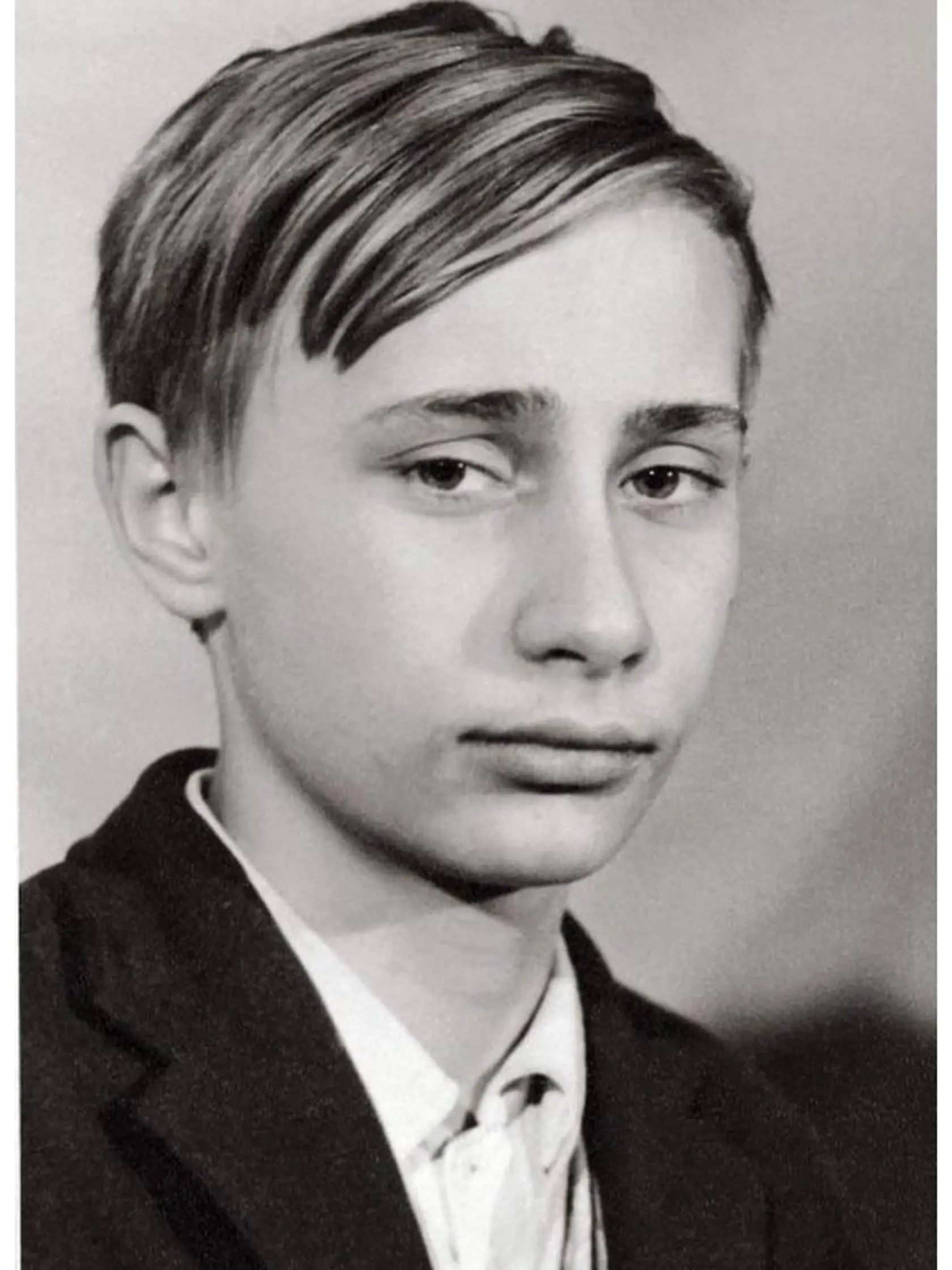 Mladý Putin pôsobil ako neviniatko.
