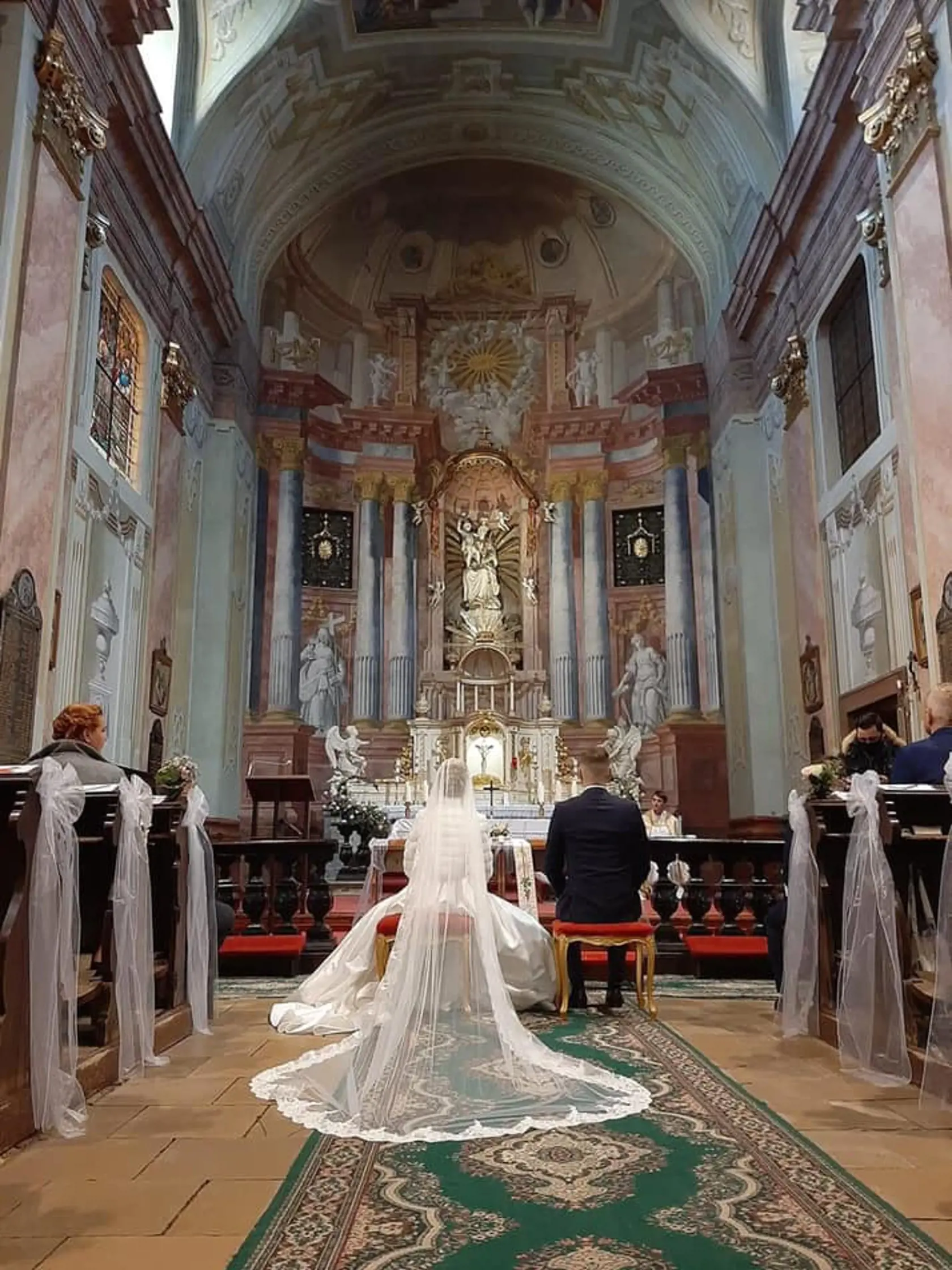 Dominika Stará je už pod čepcom. Prijala priezvisko svojho manžela Jurena.