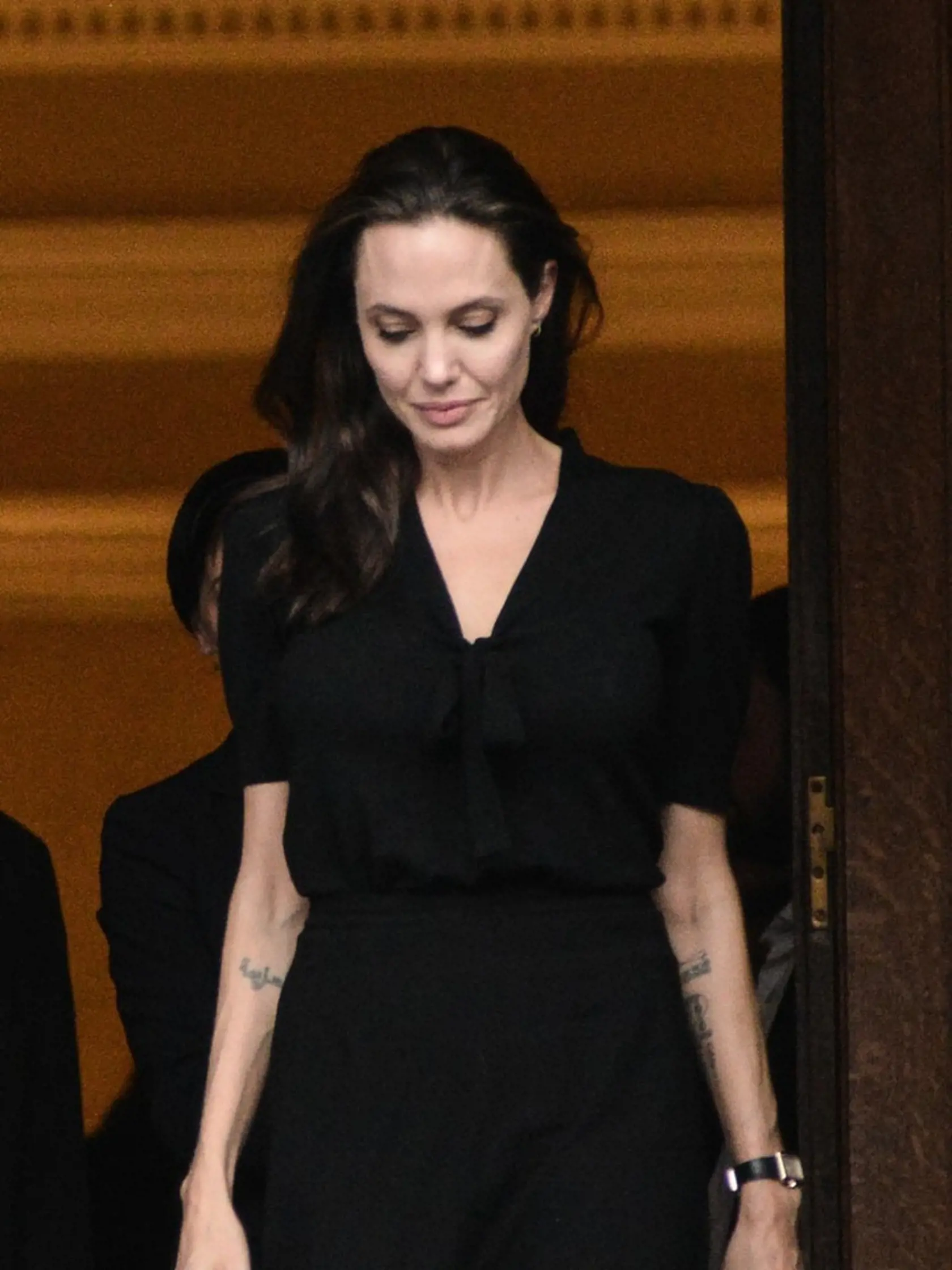 Neuveríte, čo sa šepká o Angeline Jolie: U tohto herca vraj hľadá útechu!