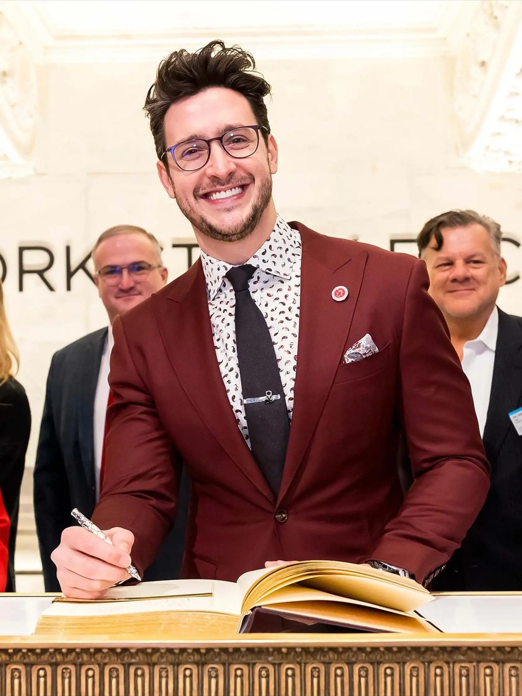 Doktora Mikea majú radi kvôli jeho úprimnosti.