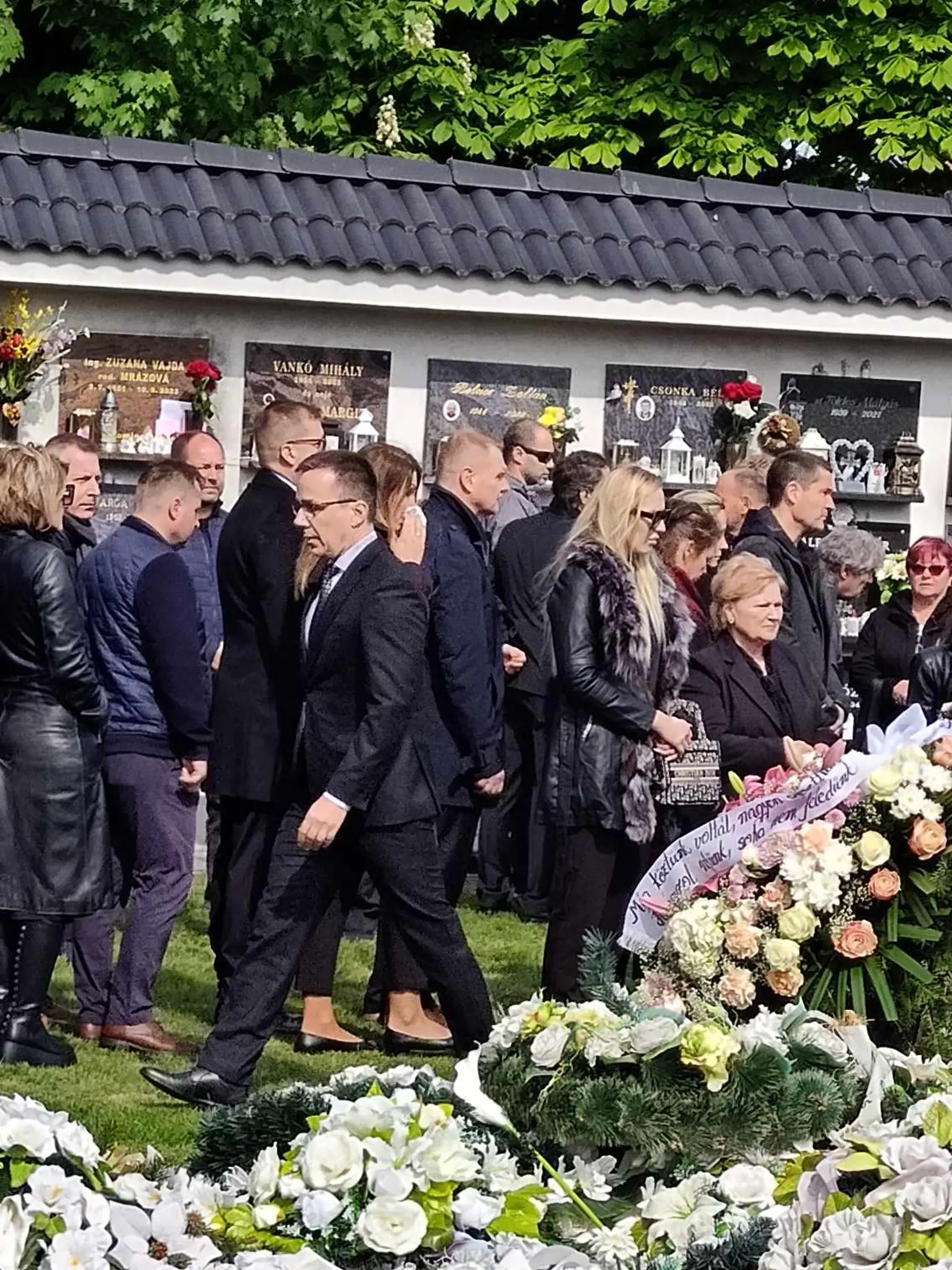 Na pohreb prišiel aj minister práce Erik Tomáš.
