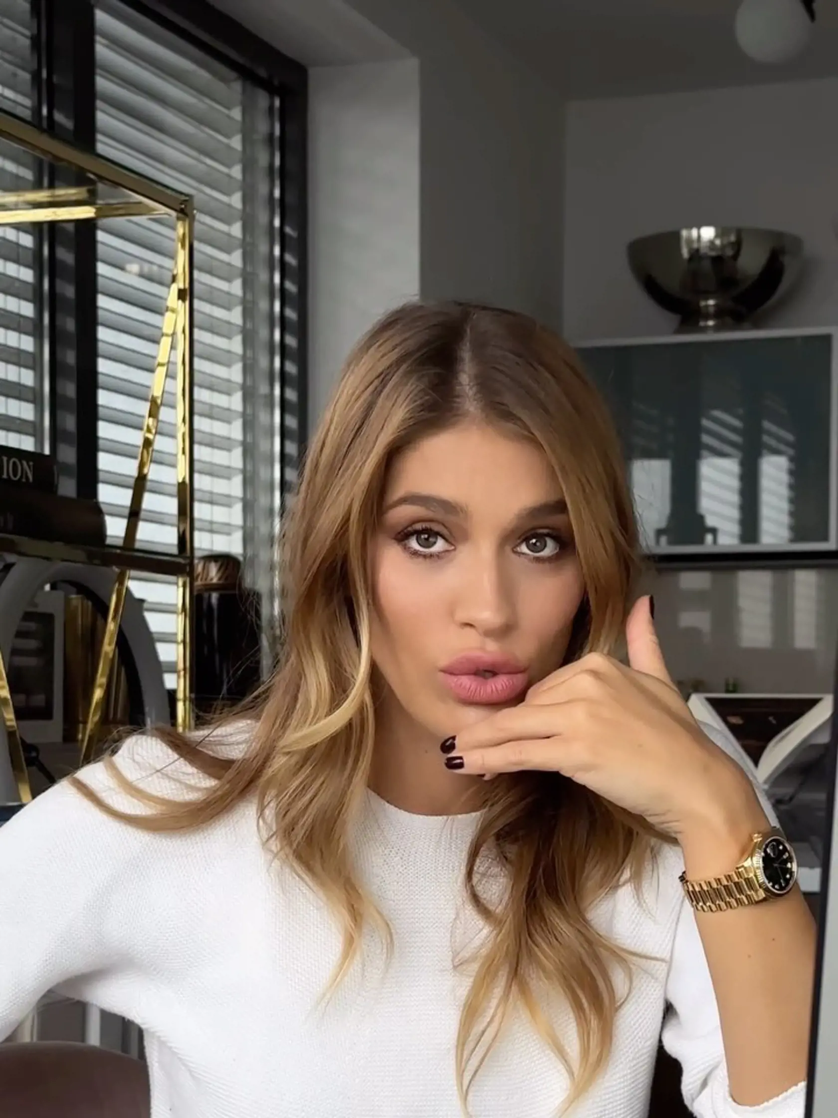 Jasmina Alagič miluje Vianoce a preto si každý rok potrpí na honosnú výzdobu. Tentokrát šokovala aj videom s vianočným šalátom.