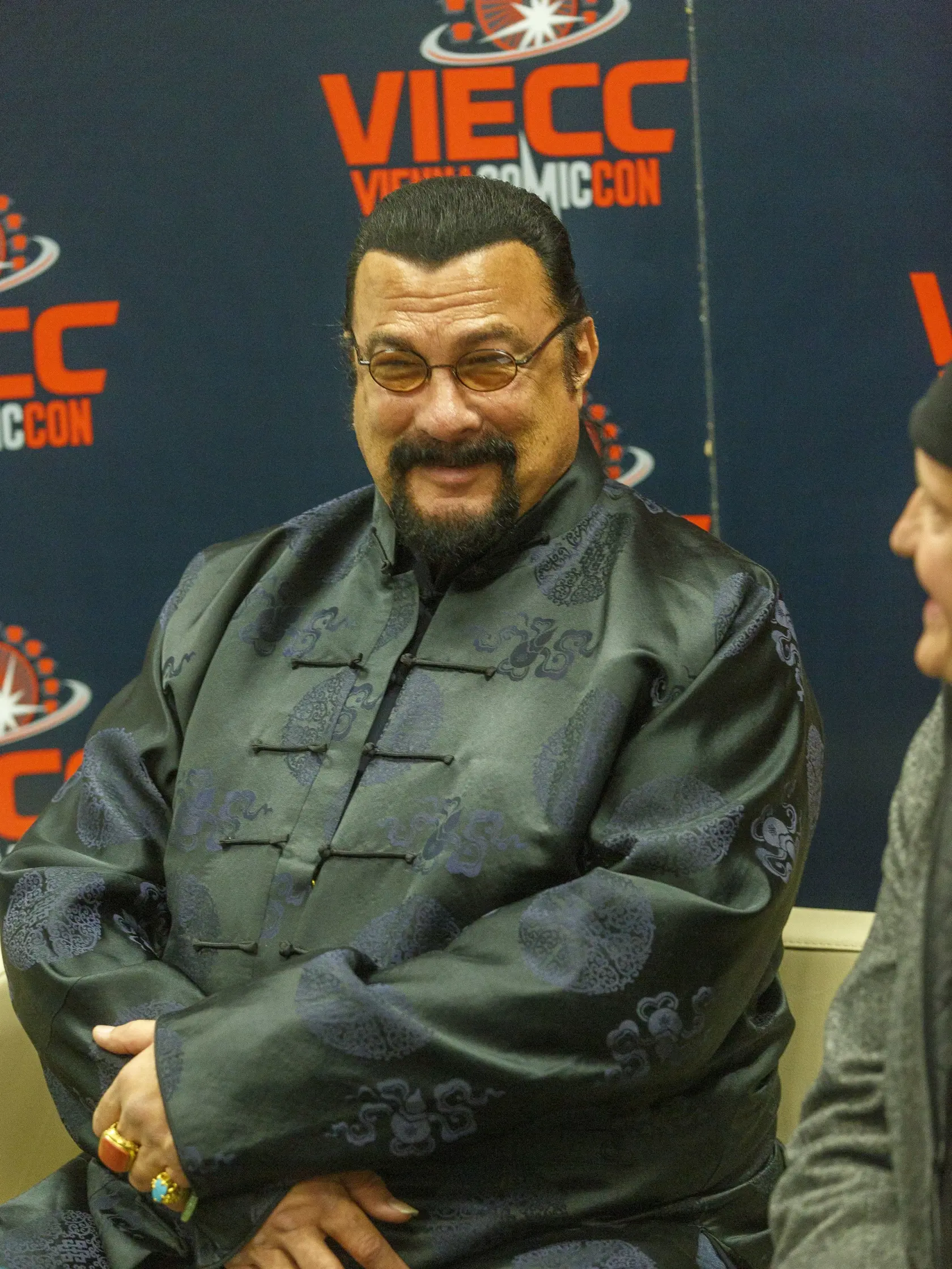 Steven Seagal bol hlavnou hviezdou popkultúrneho festivalu Comic Con vo Viedni.