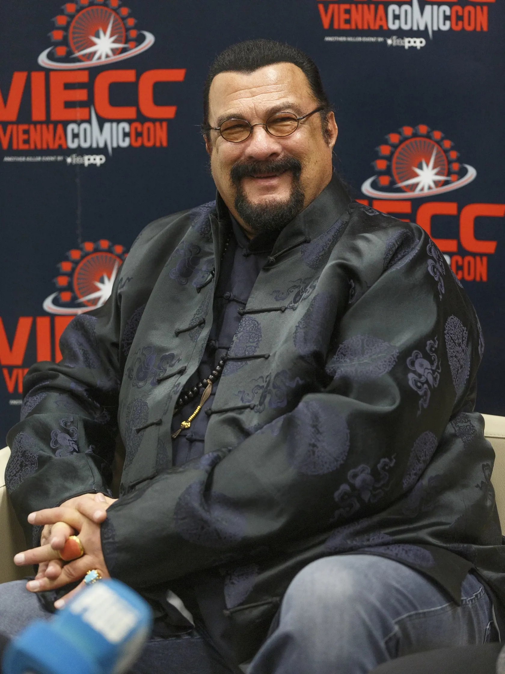 Steven Seagal bol hlavnou hviezdou popkultúrneho festivalu Comic Con vo Viedni.