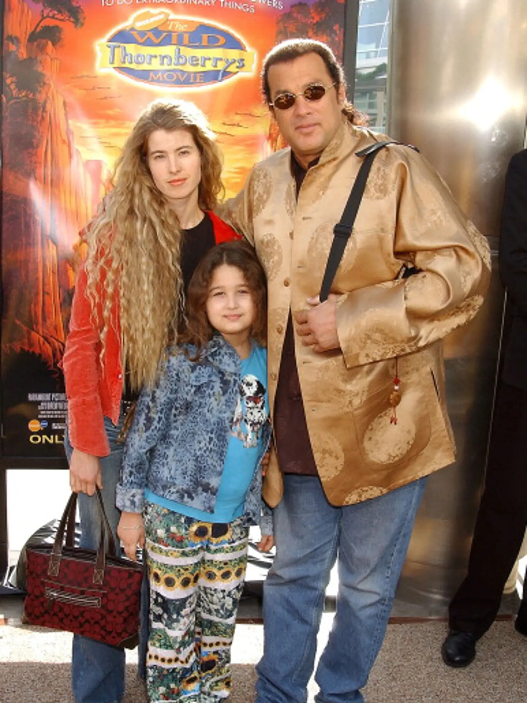 Steven Seagal a opatrovateľka jeho detí Arissa, s ktorou má dcéru Savannu.