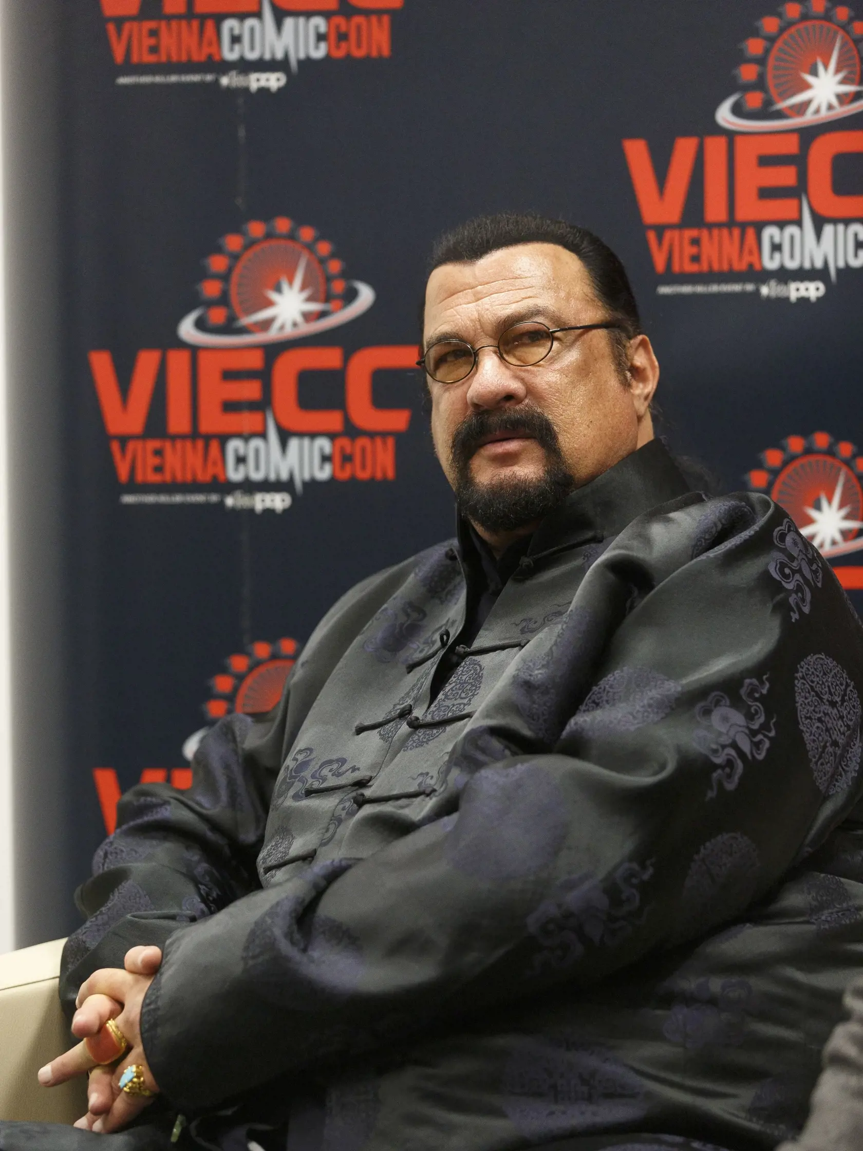 Steven Seagal bol hlavnou hviezdou popkultúrneho festivalu Comic Con vo Viedni.