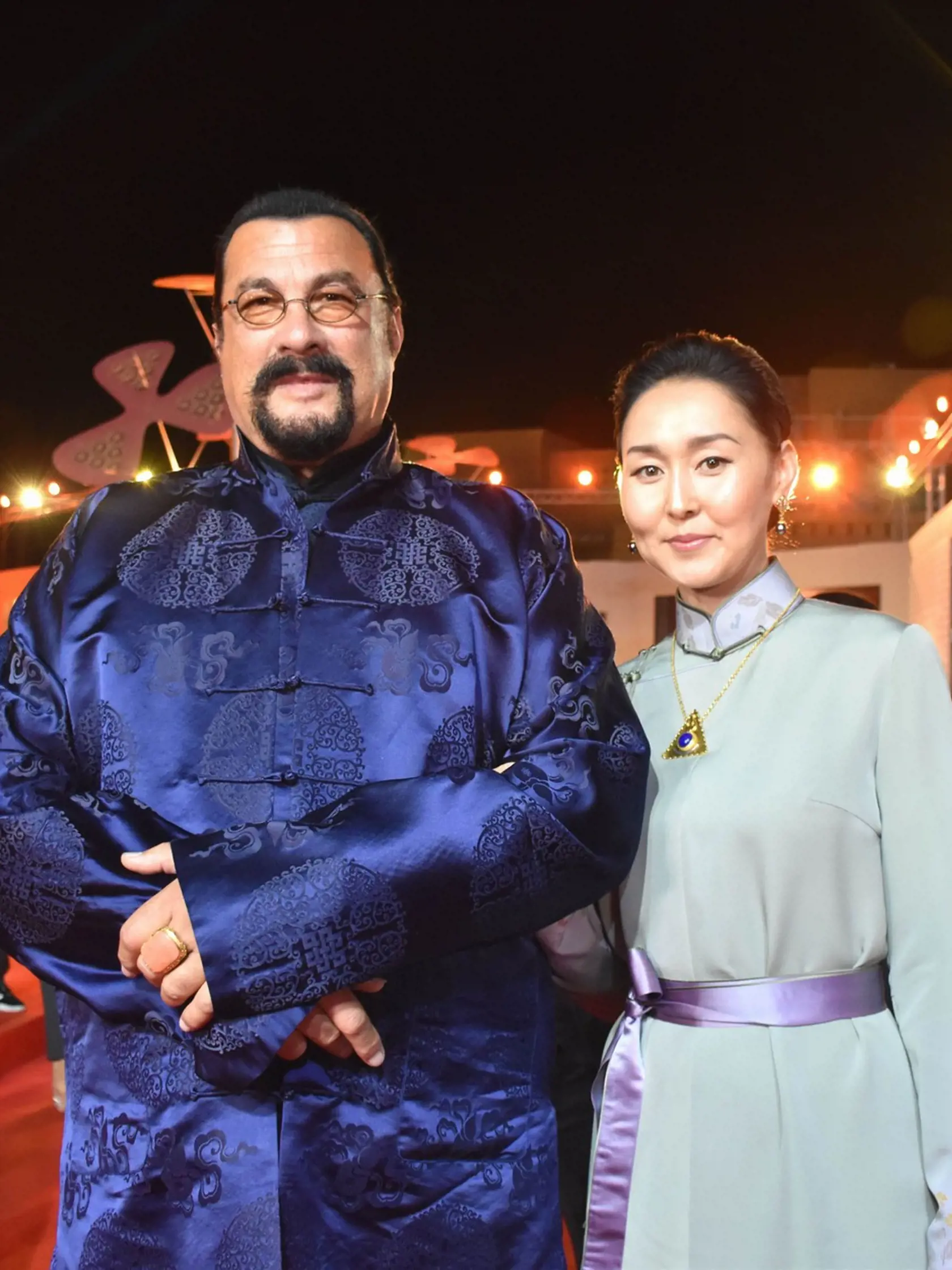 Steven Seagal s manželkou