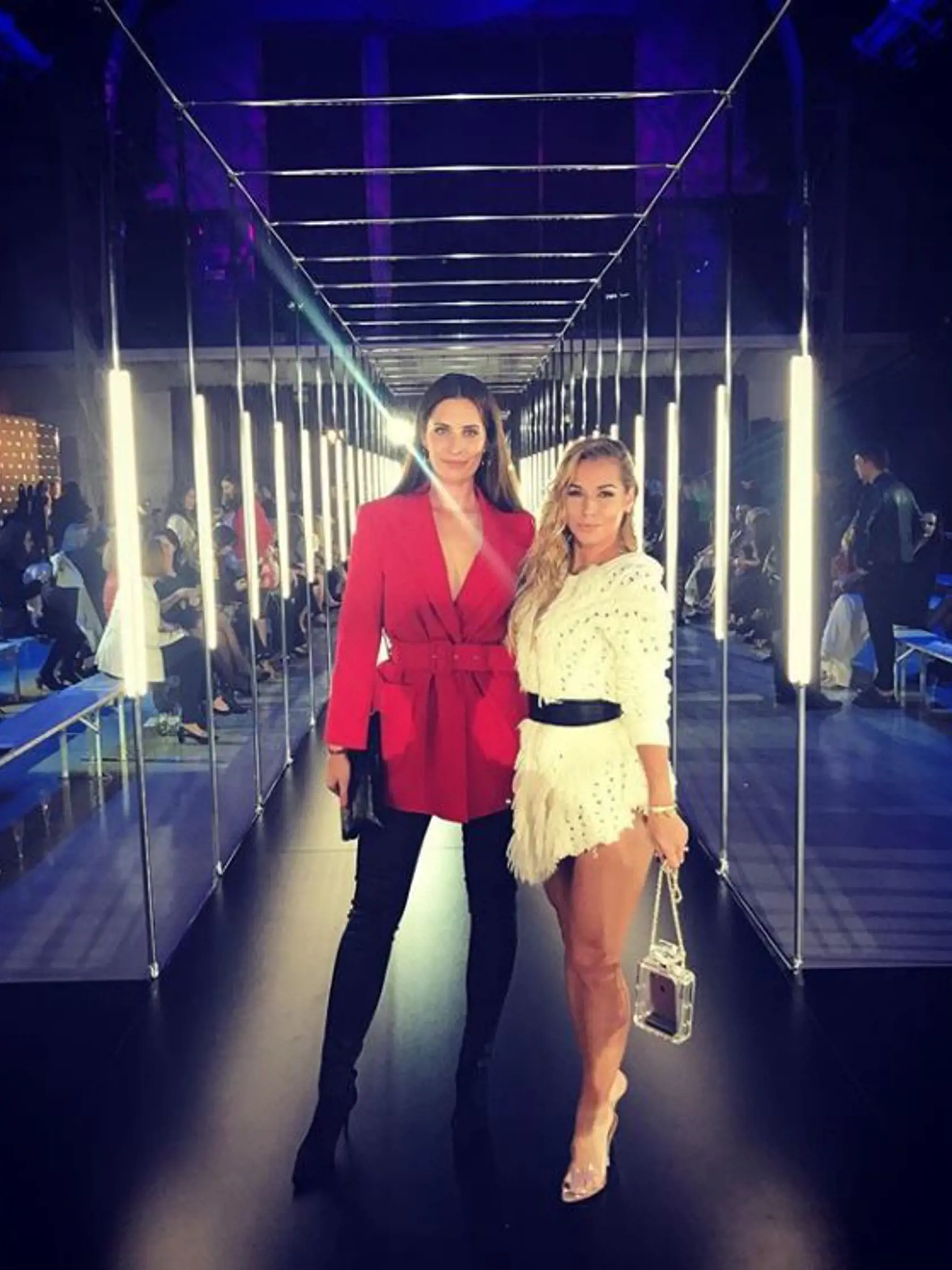 Domi s misskou Barborou Franekovou. 