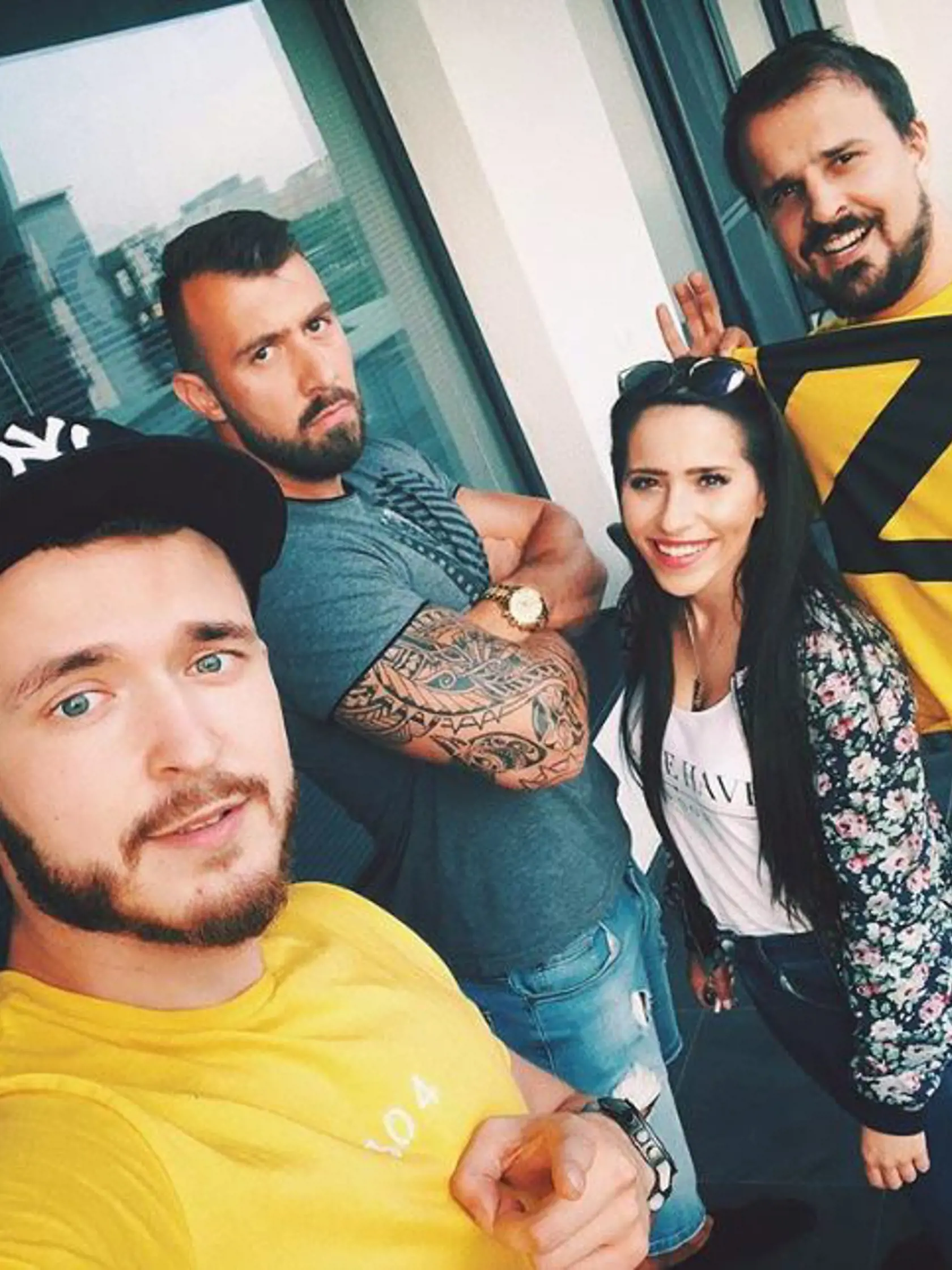 Matej a Lukáš točia videá na youtube a všetcia ich žerú!
