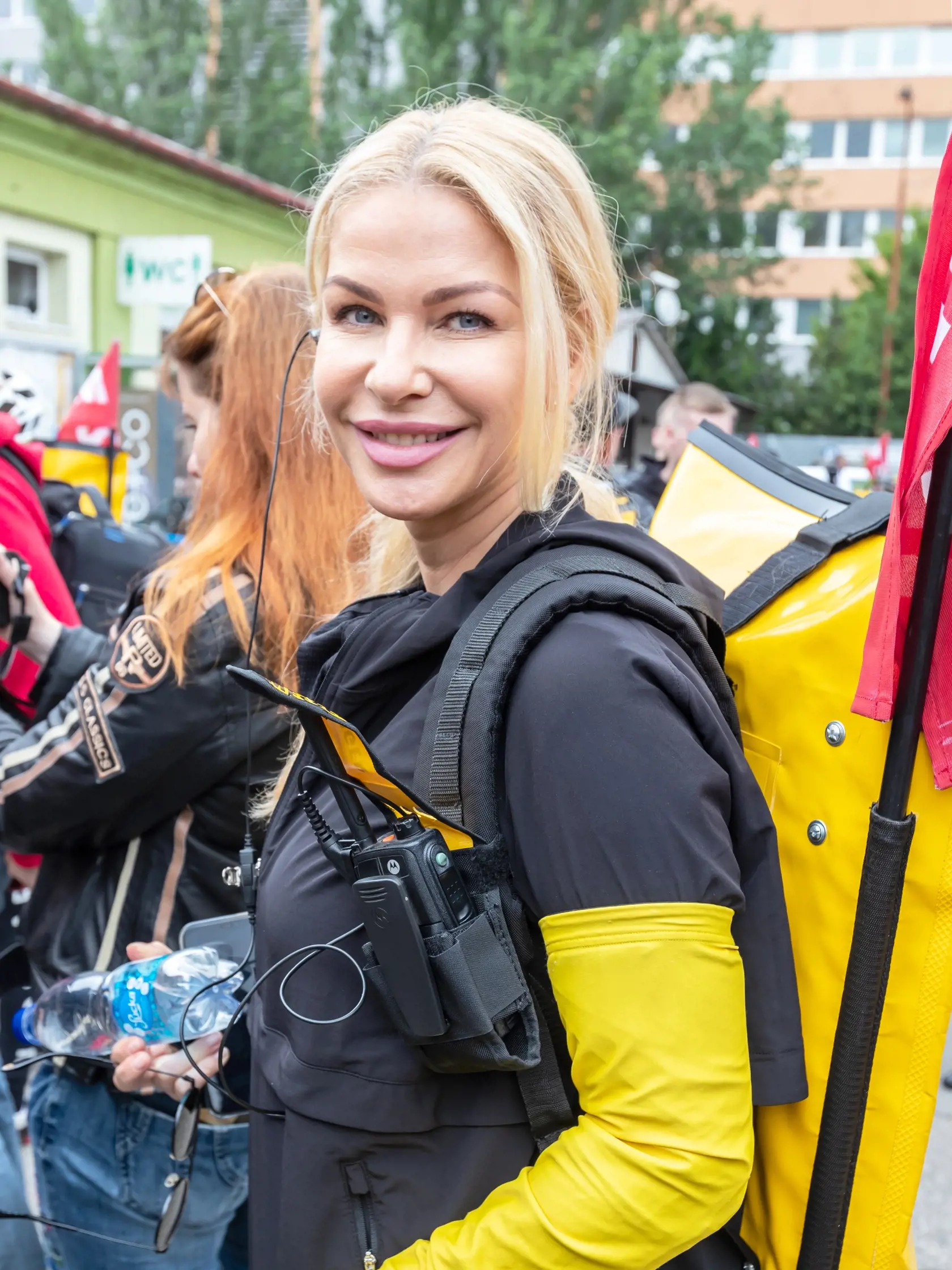 Na snímke štart charitatívnej akcie - Misia: Aby bol svet lepší, so štartom celebrít na trhovisku Miletičova. 