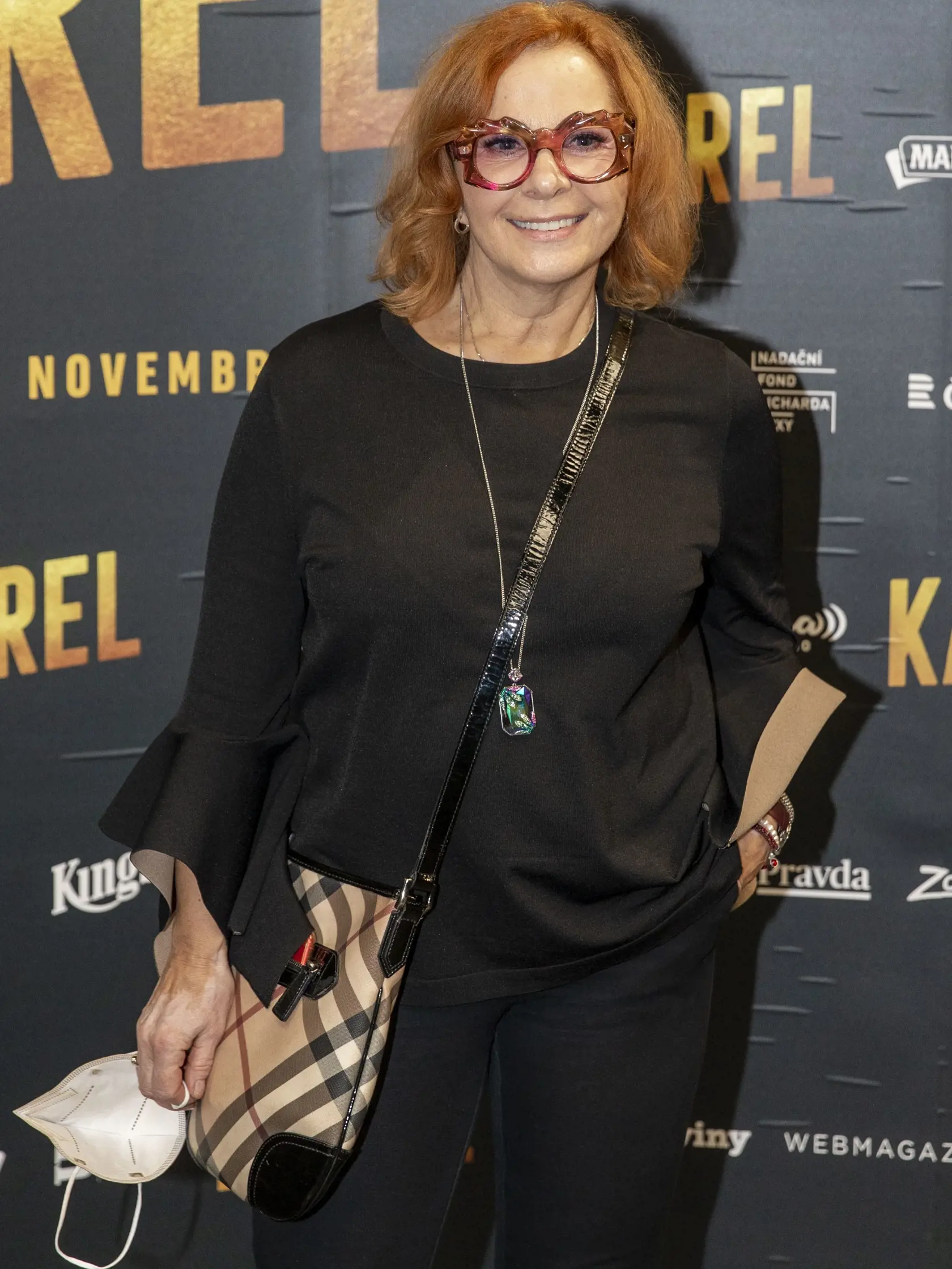Na snímke je Kamila Magálová na premiére filmu Karel. 