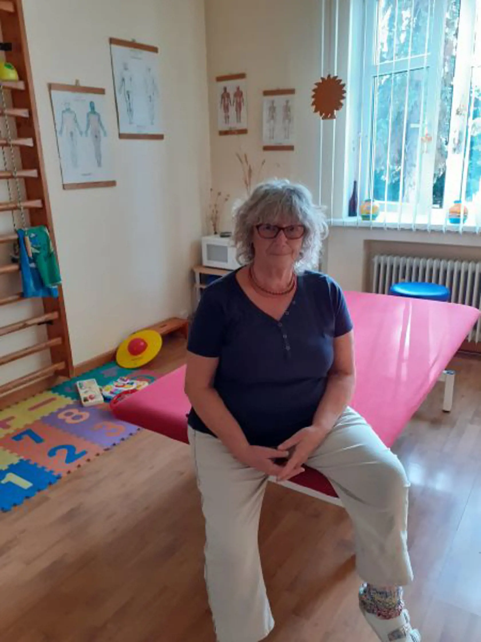 Mária Farkašová pracuje ako fyzioterapeutka už 40 rokov.