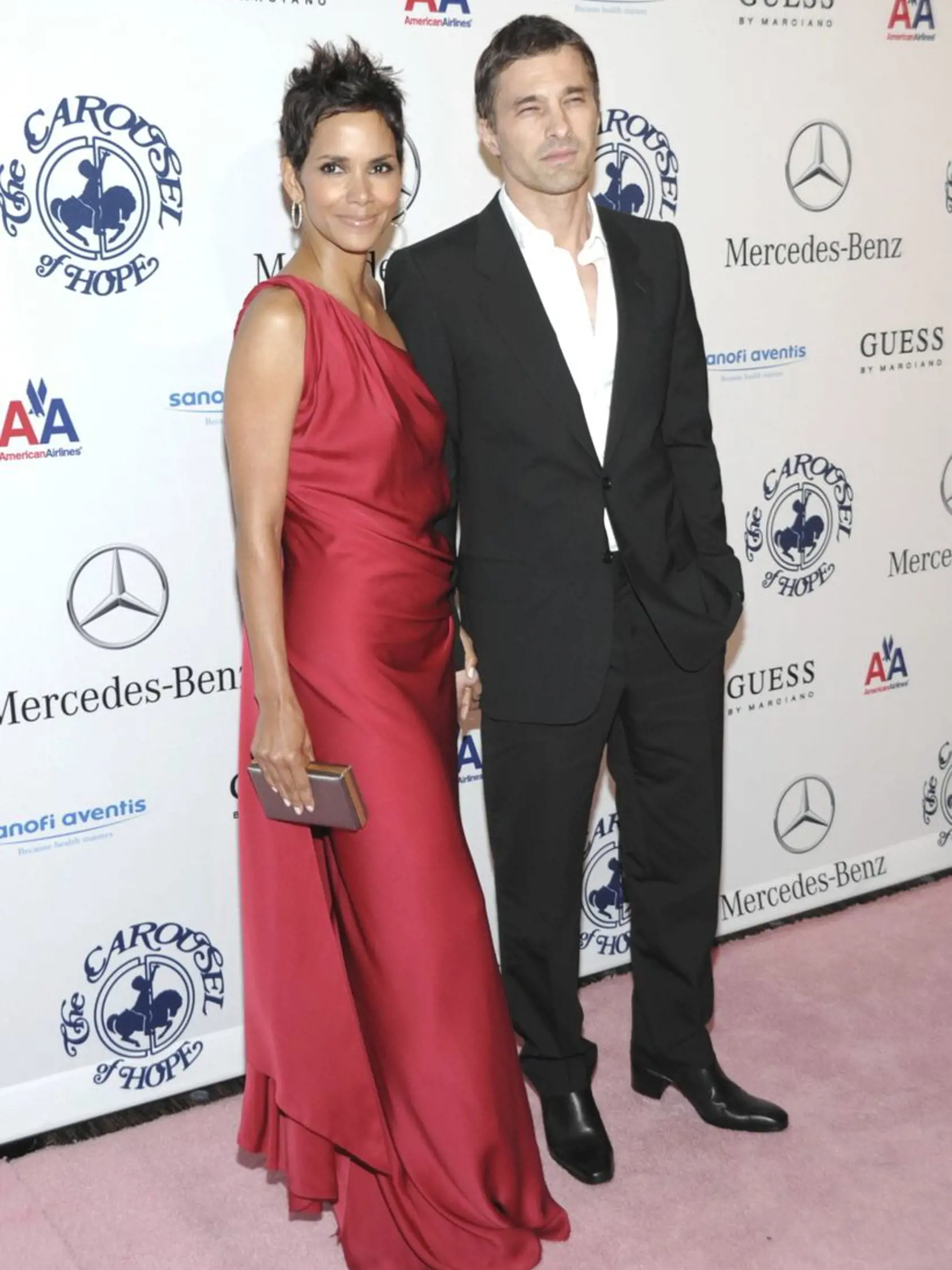 Herečka Halle Berry s Olivierom Martinezom