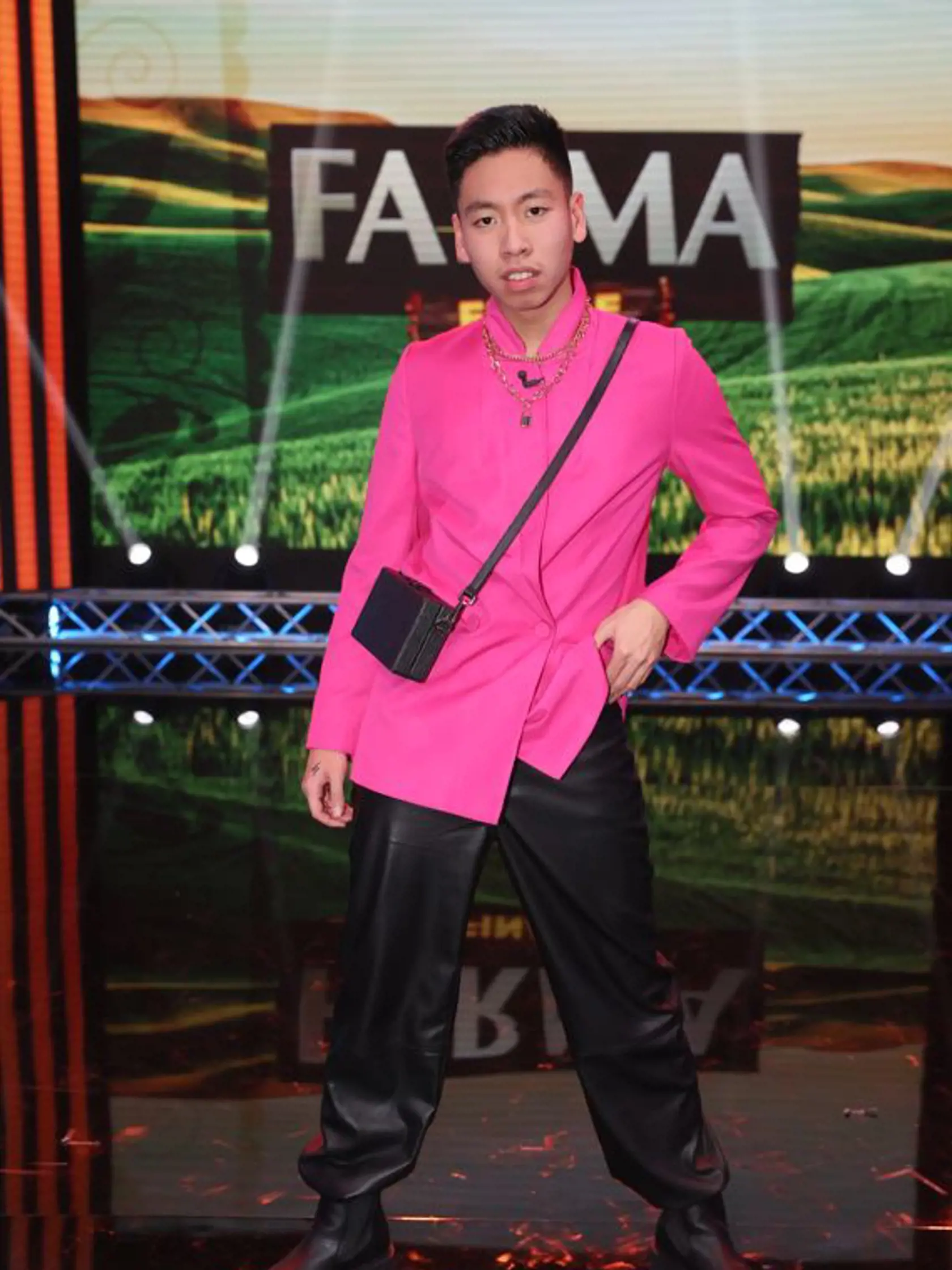 Farmár Minh.