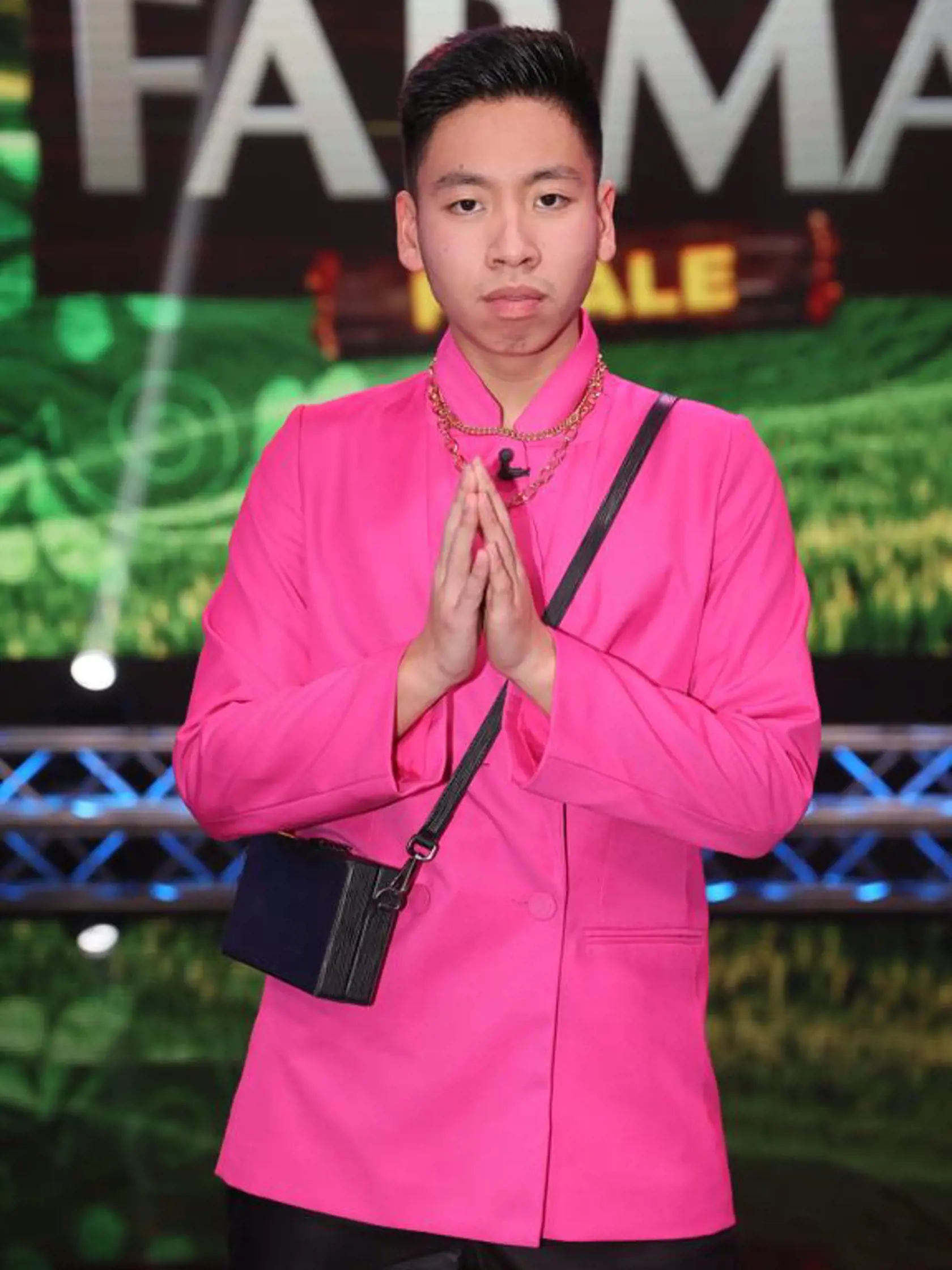 Farmár Minh.