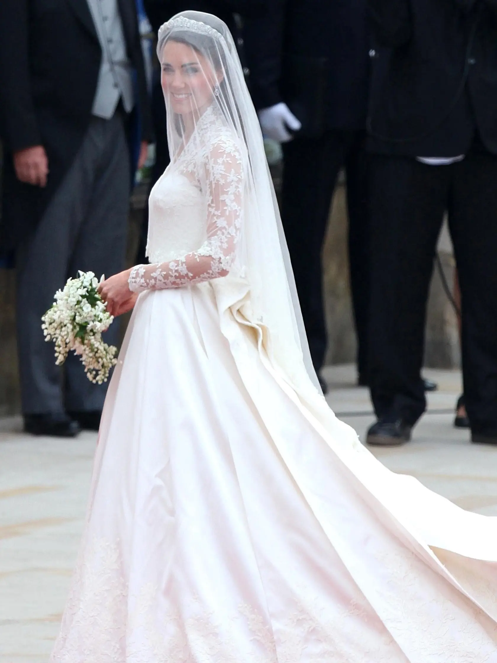 Kate Middleton prichádza do Westminsterského opátstva na svadbu s britským princom Williamom, 29. apríla 2011 v Londýne. 