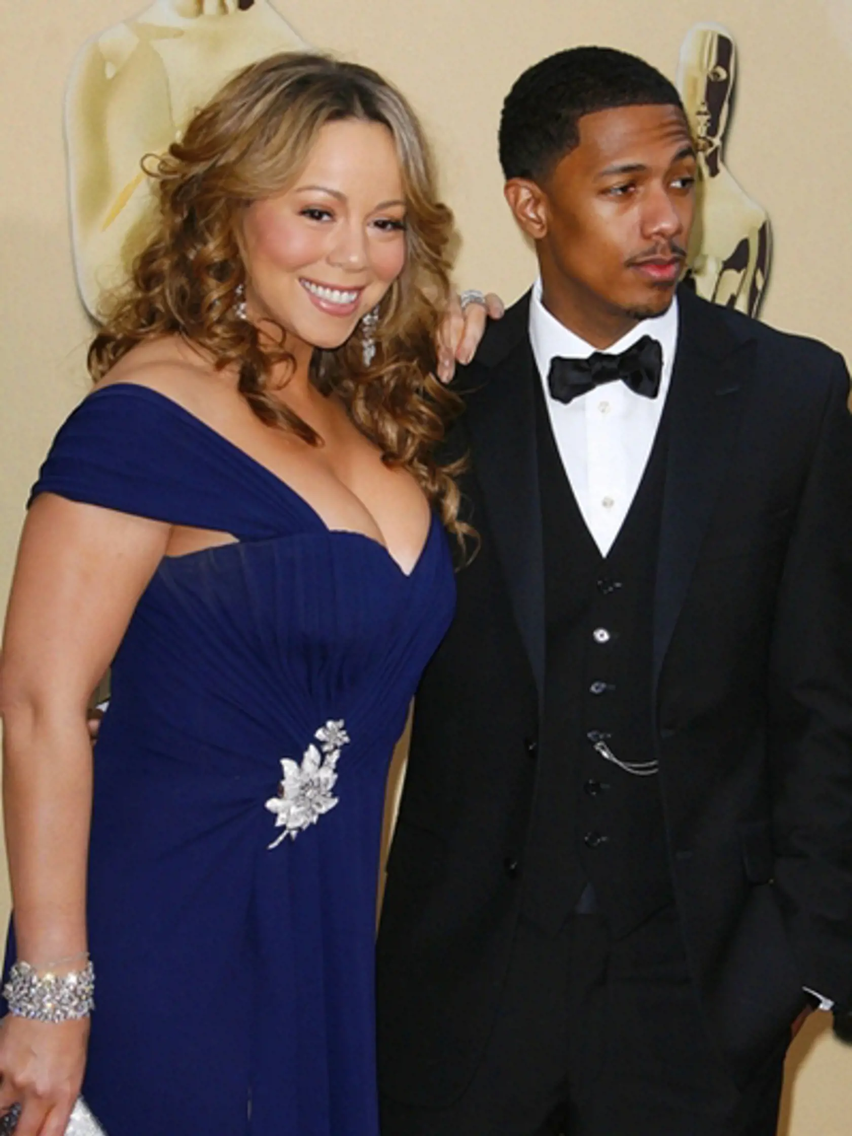 Mariah Carey
a Nick
Cannon