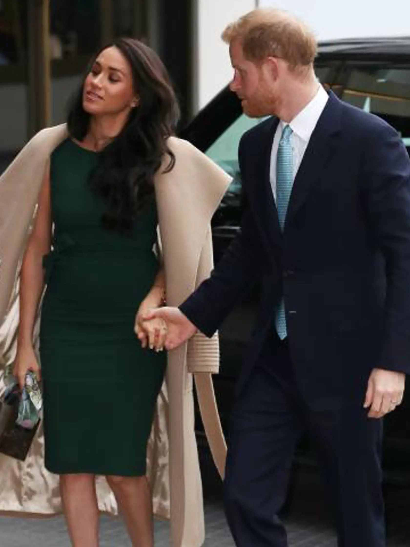 Problémy okolo vojvodkyne Meghan nekončia.