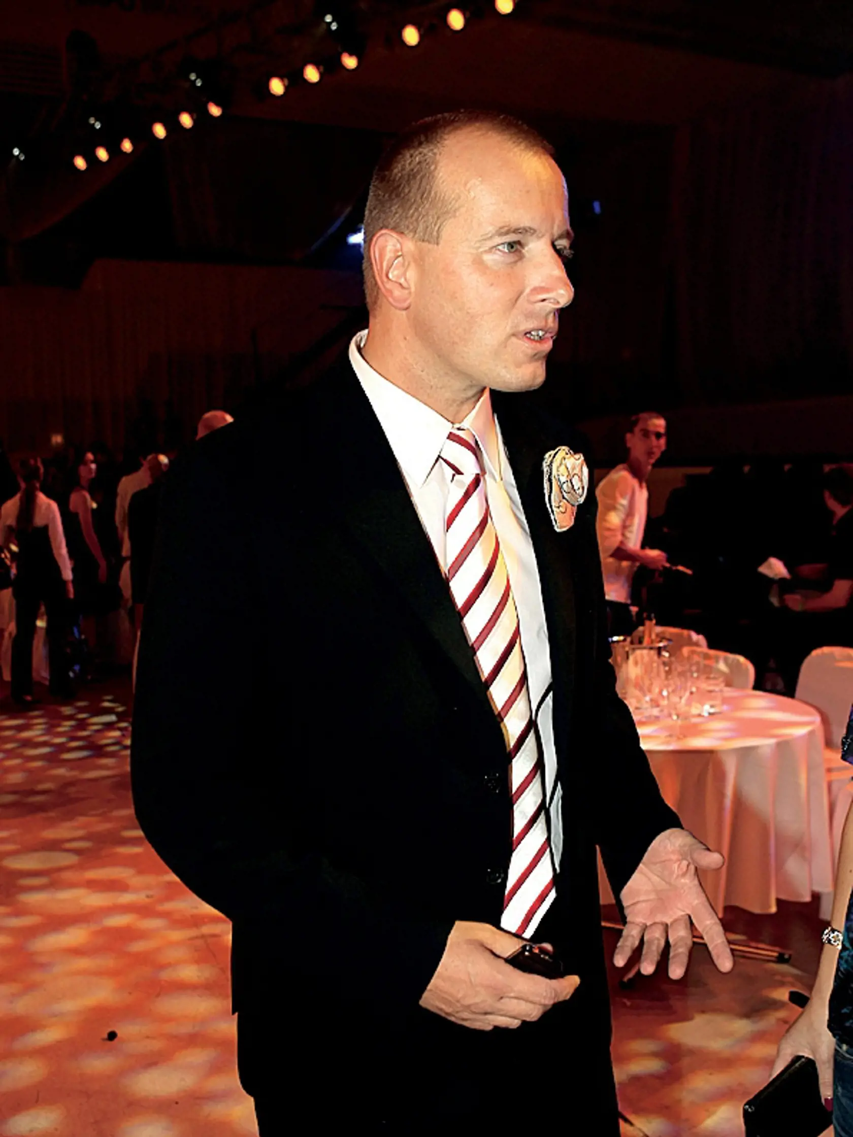 Kollár bude mať poriadne nabité leto. Ako totiž povedal, na dovolenku plánuje postupne zobrať všetky svoje deti. Ako prvú "vyvenčil" Andreu Heringhovú, ich dve deti Saru Zoe a Boriska, svoju mamu a dcéru Ester.