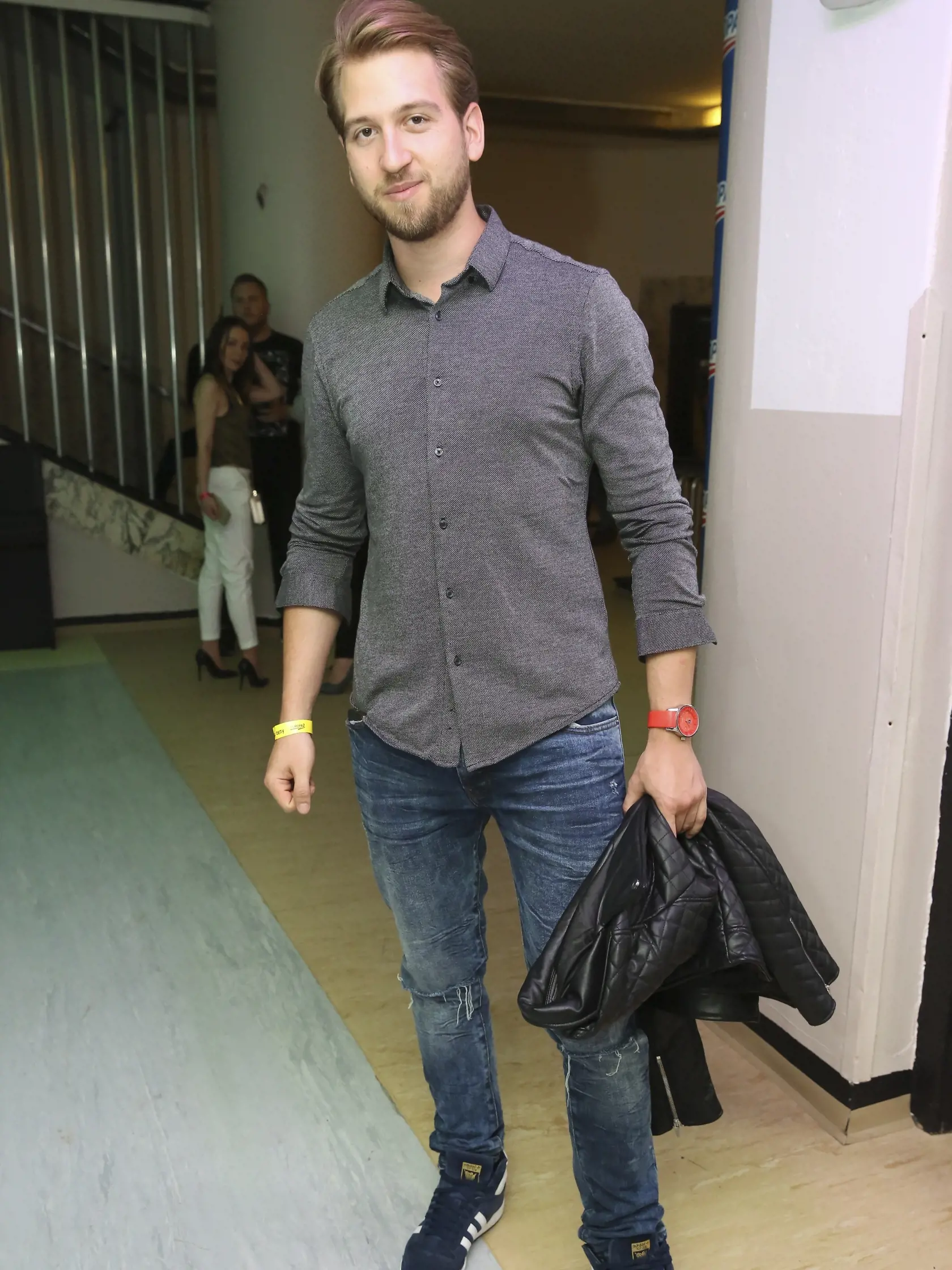 Spevák Samuel Tomeček.