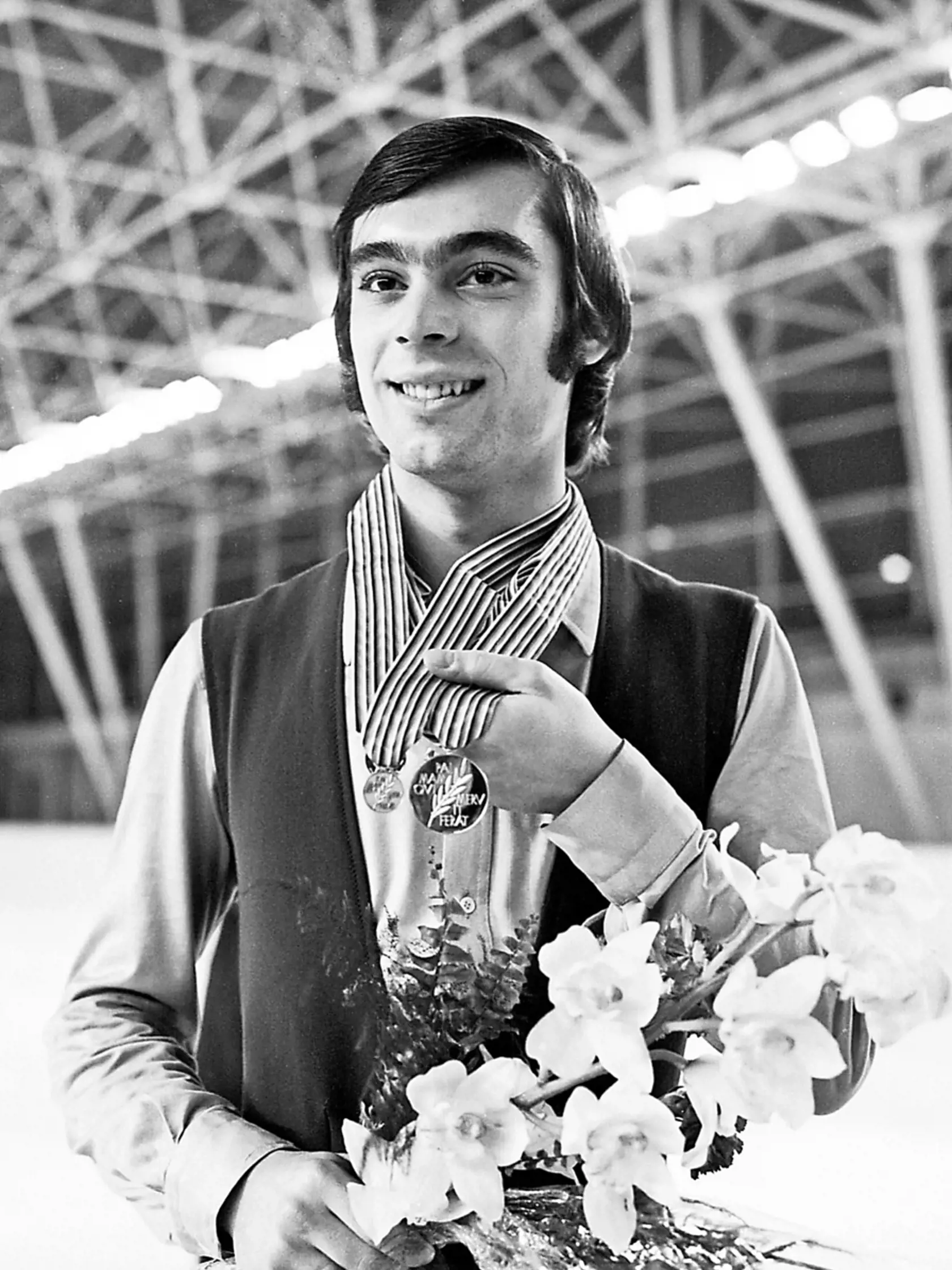 Sapporo 1972: Počas voľnej jazdy nepela síce spadol, rozhodcovia však jeho krásne vystúpenie ocenili a získal zlato.