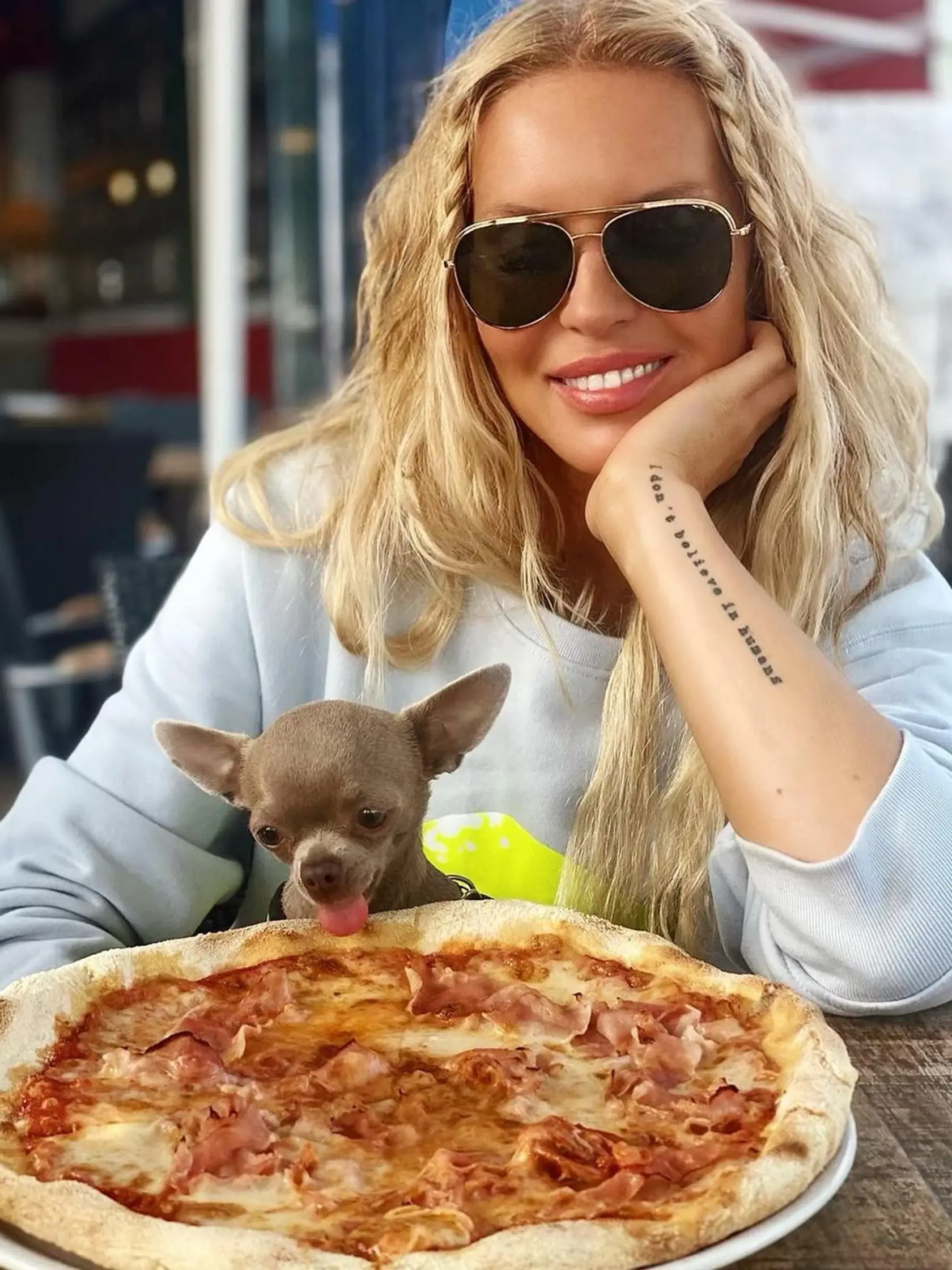 Simona Krainová a jej rozkošný účes.