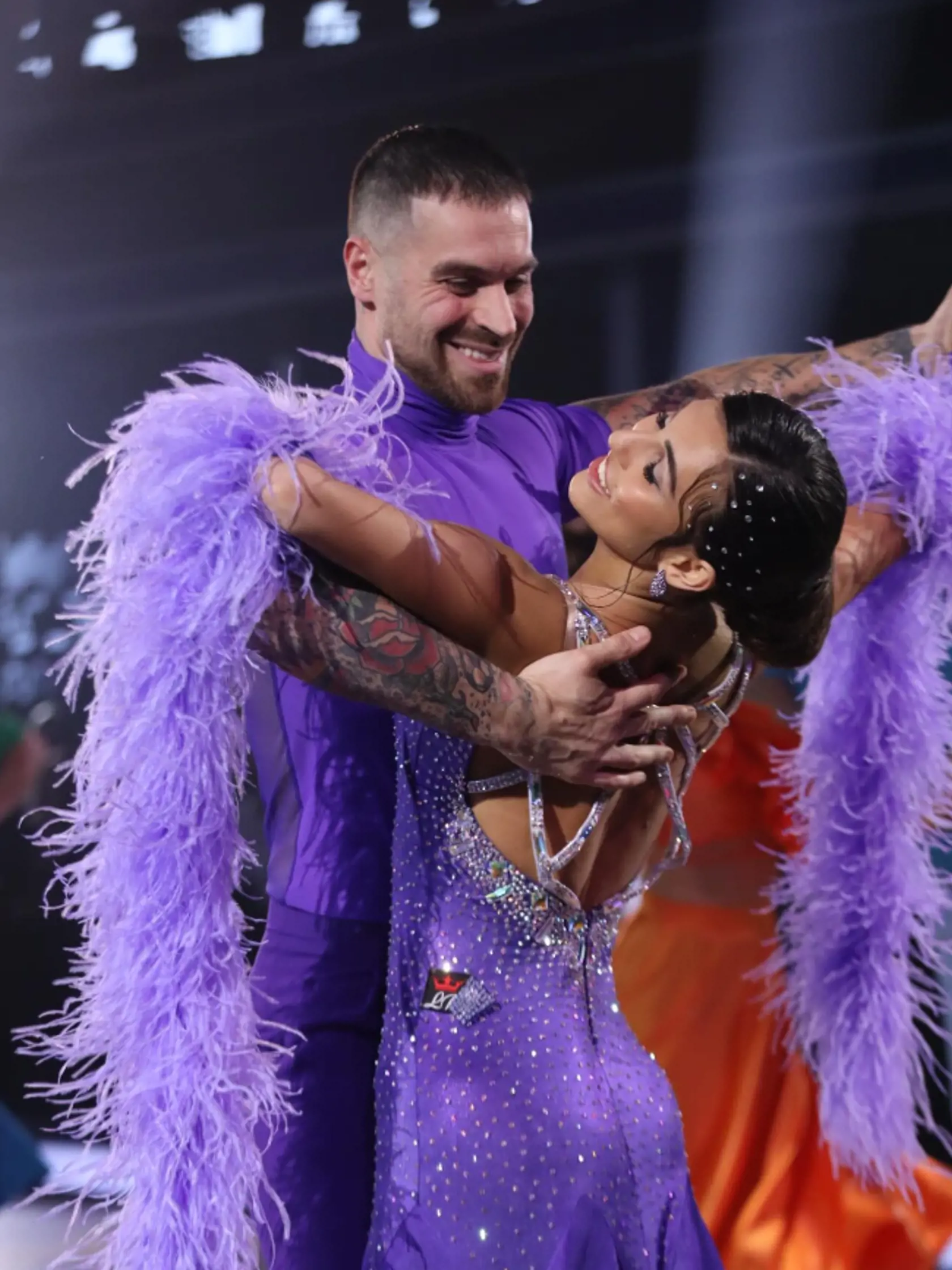 Anjelská rumba Simony Lieskvskeji a Vildu na pesničku od Robbieho Williamsa.