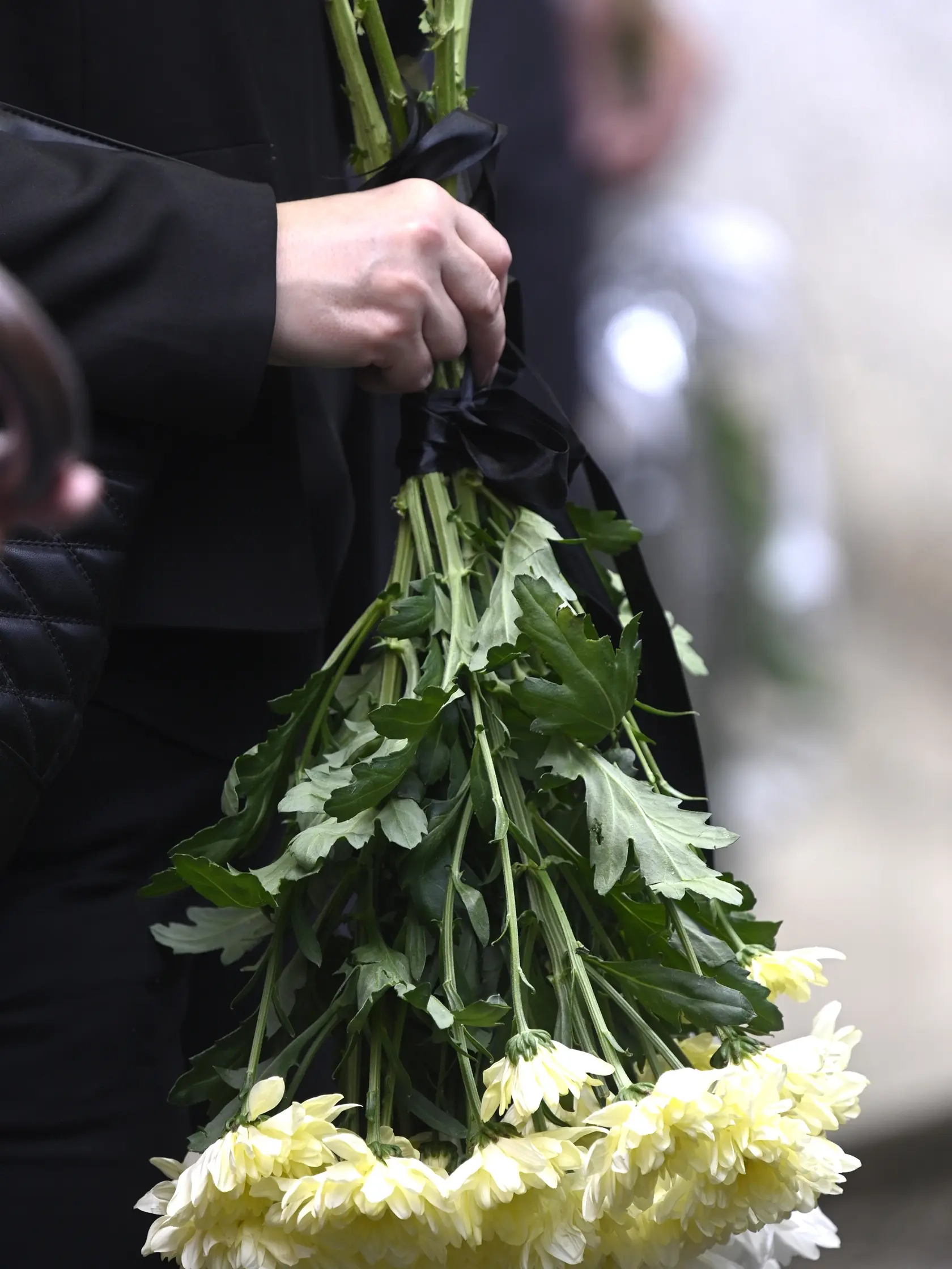 Posledná rozlúčka s tragicky zosnulým učiteľom  Spojenej školy na ulici M. R. Štefánika vo Vrútkach Jaroslavom Budzom. Vrútky, 19. júna 2020. FOTO TASR - Radovan Stoklasa