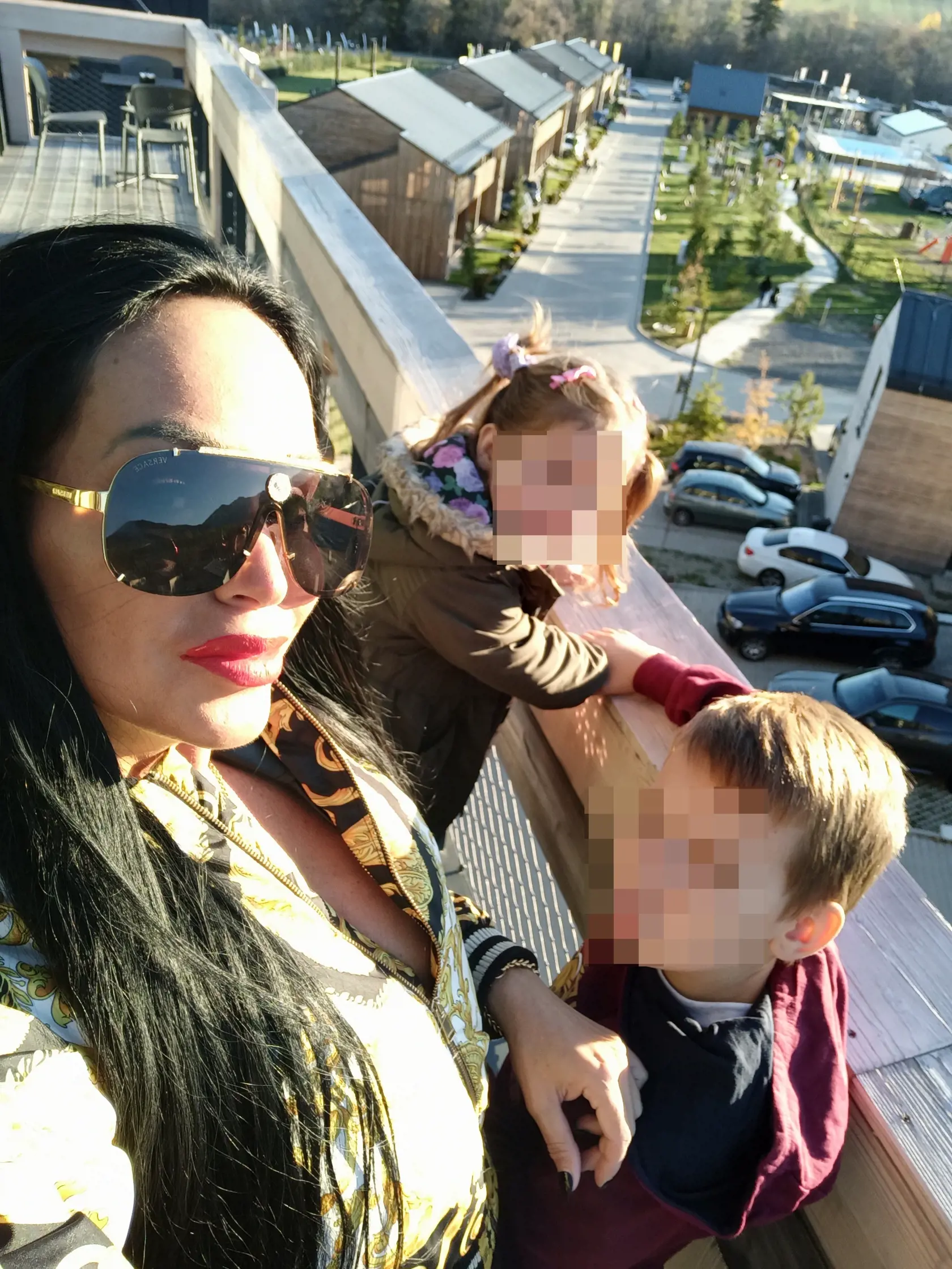 Dcérka Mii mala u nej zabezpečené všetko. Napriek tomu ju súd pridelil jej exmanželovi.