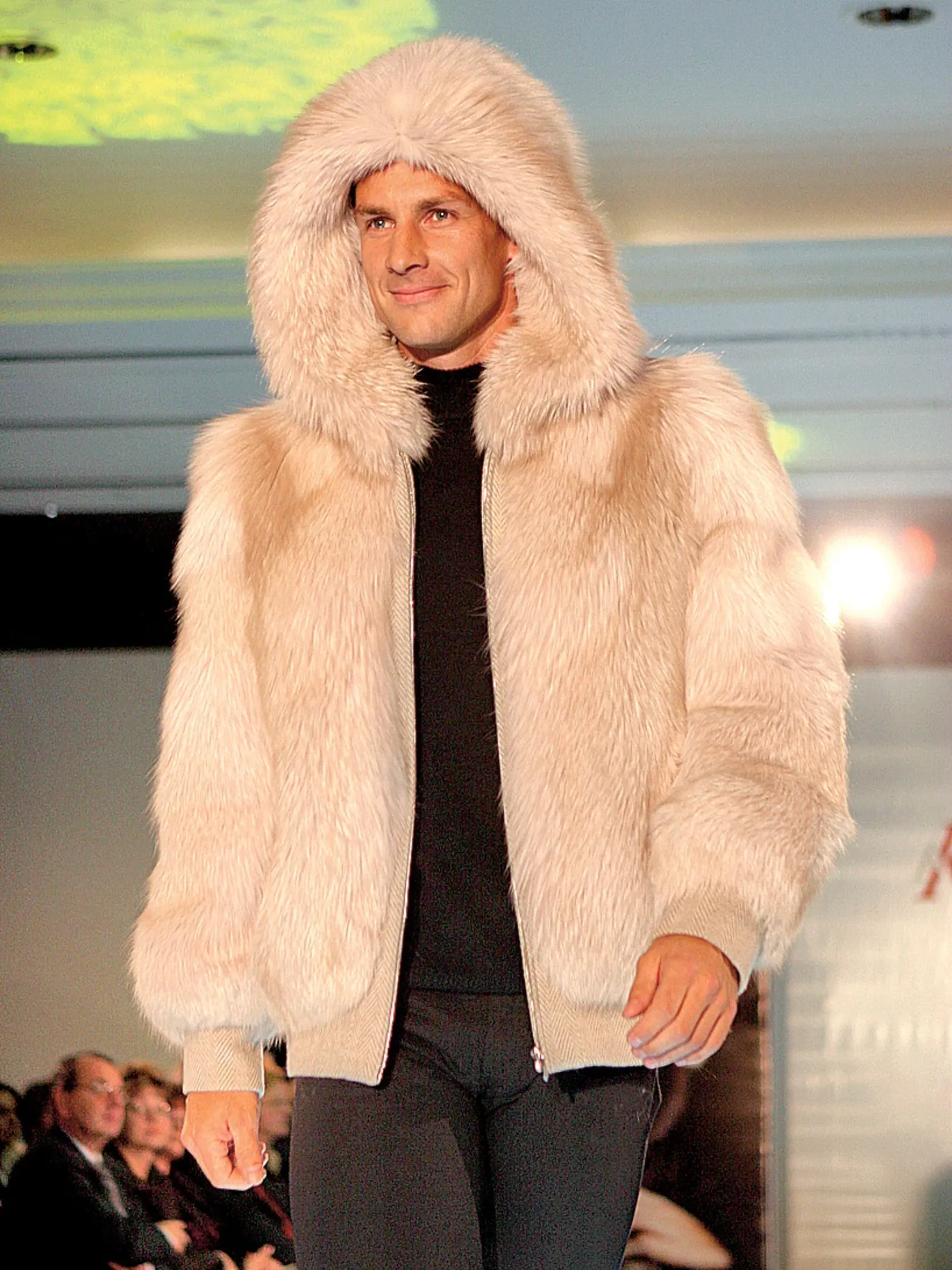 Rok 2008: Moderátor Patrik Švajda sa kedysi prešiel aj po móle ako model.