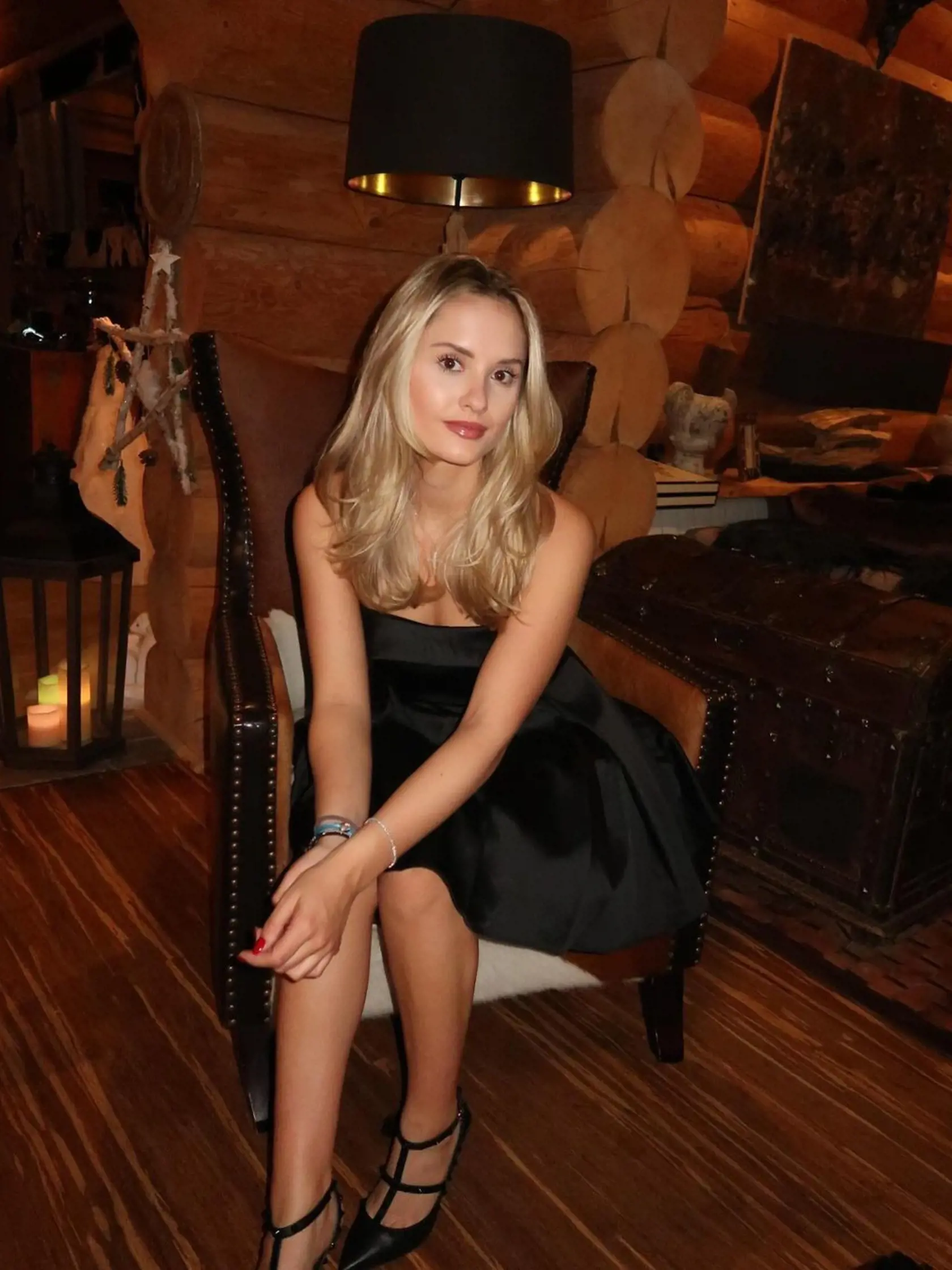 Davina využila sviatky v luxusnej chate na sexi pózovačky na instagram.
