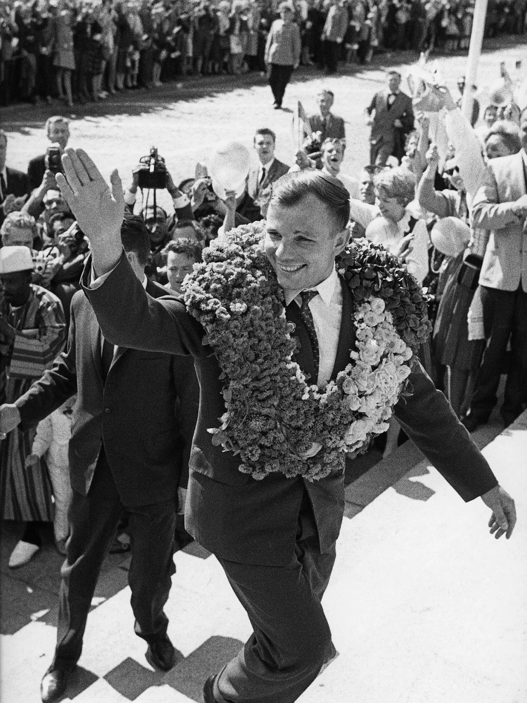 Z Gagarina sa stal reprezentant a maskot, celebrita najväčšieho kalibru.