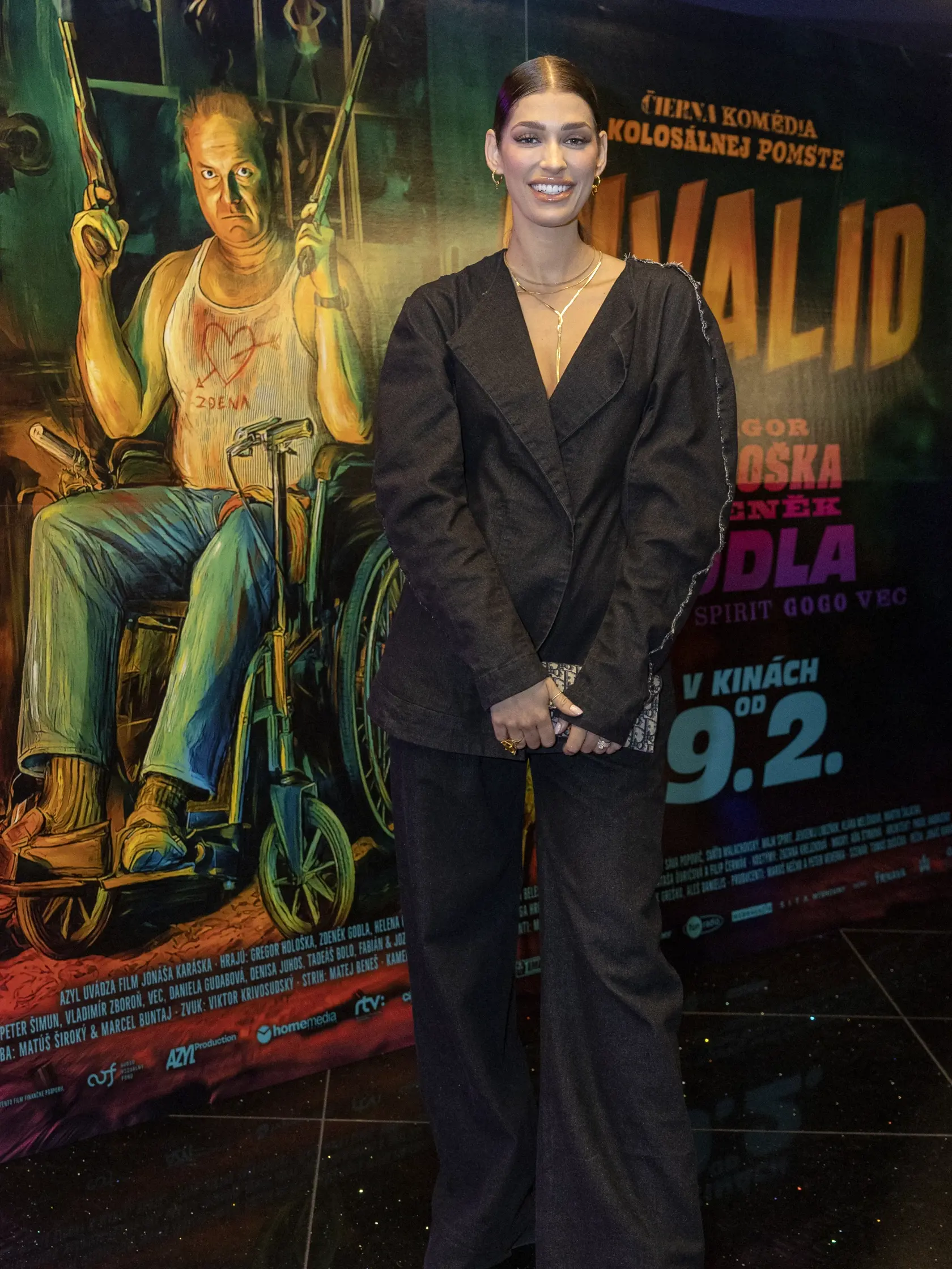 Jasmina Alagič Vrbovská prišla podporiť manžela Rytmusa, ktorý si zahral vo filme Invalid.