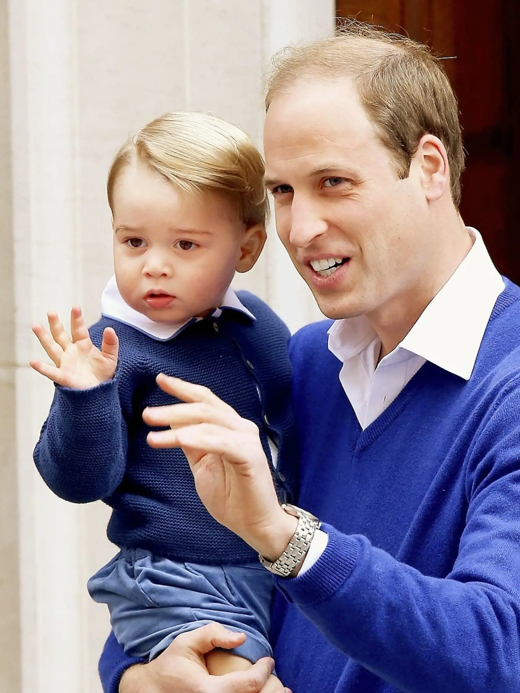 Princ William dával malému Georgovi „inštrukcie“, ako má pozdraviť poddaných.