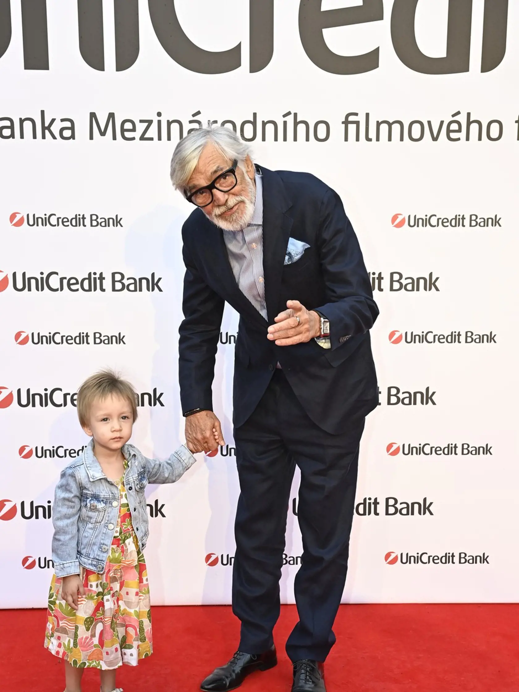 Jiří Bartoška, vnučka